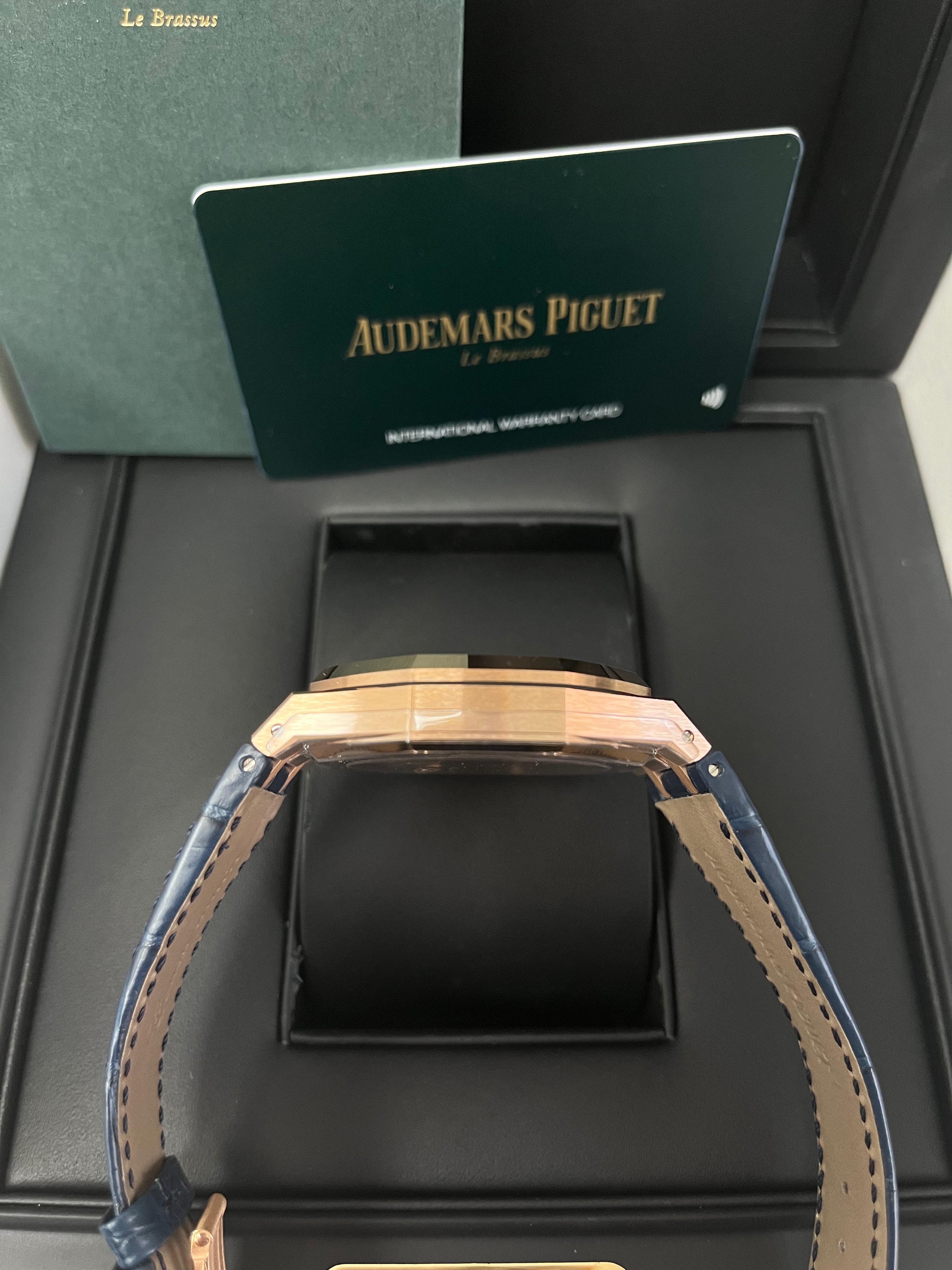 Audemars Piguet Royal Oak 50th Anniversary Selfwinding 41mm Men's Luxury Watch - 18K Rose Gold Case, Blue Dial, Stainless Steel Bracelet (Ref#15510OR.OO.D315CR.01) - Perfect for Business Meetings, Formal Events & Luxury Watch Collectors