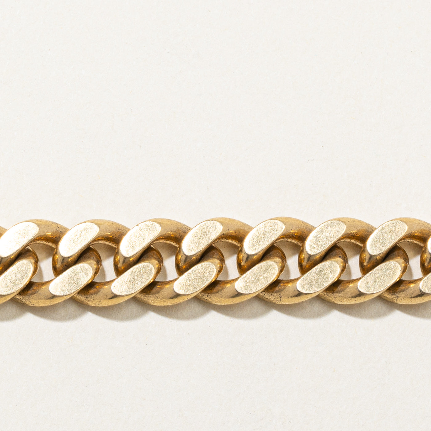 18K Japanese Hallmarked Yellow Gold Cuban Link Bracelet - 8mm Width | Luxury Men's & Women's Jewelry for Gifts, Parties & Everyday Wear