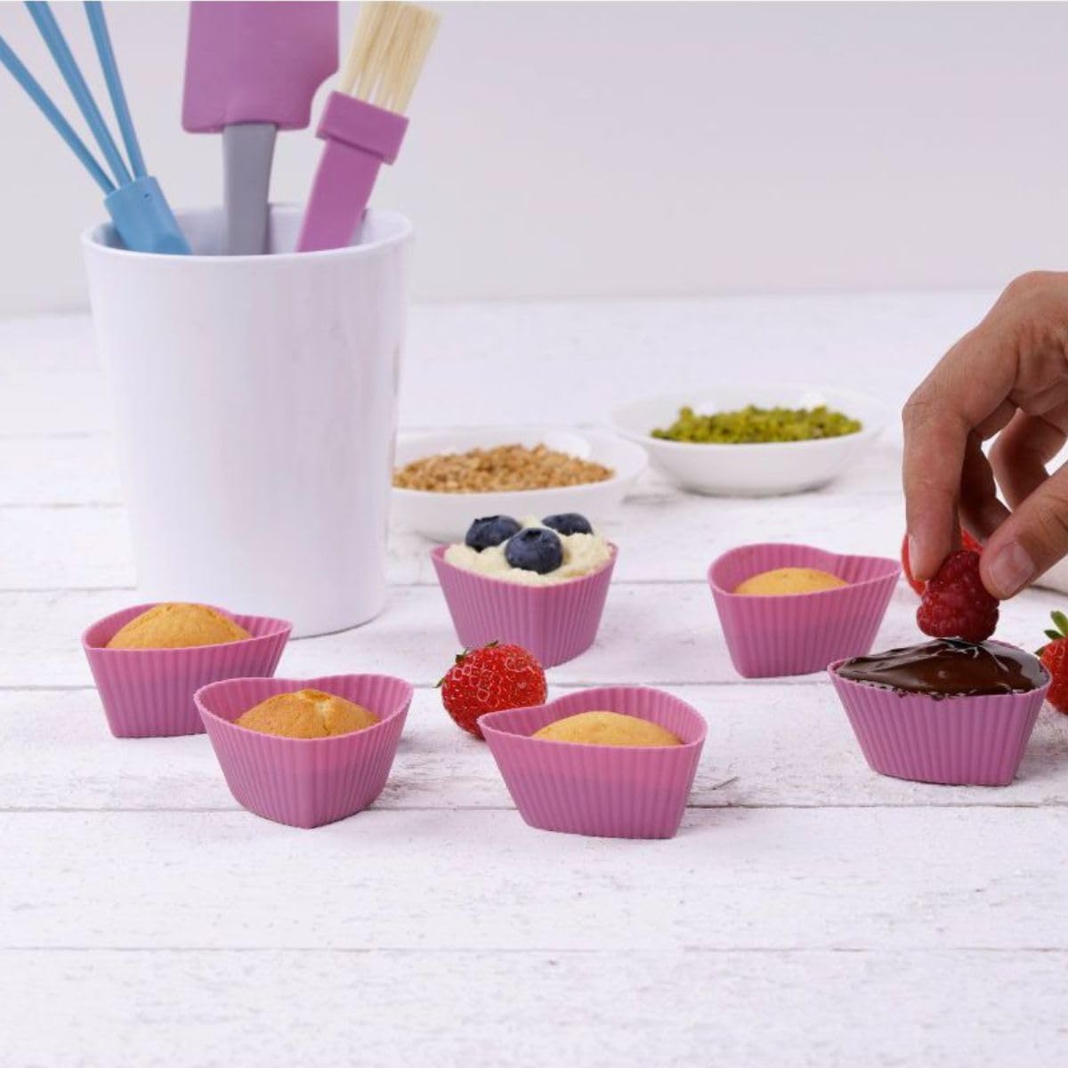 27195 Premium Silicone Baking Brush 18cm - Non-Stick Pastry Brush for Cakes, Cookies & Candy Making - Ideal for Bakers & Home Chefs