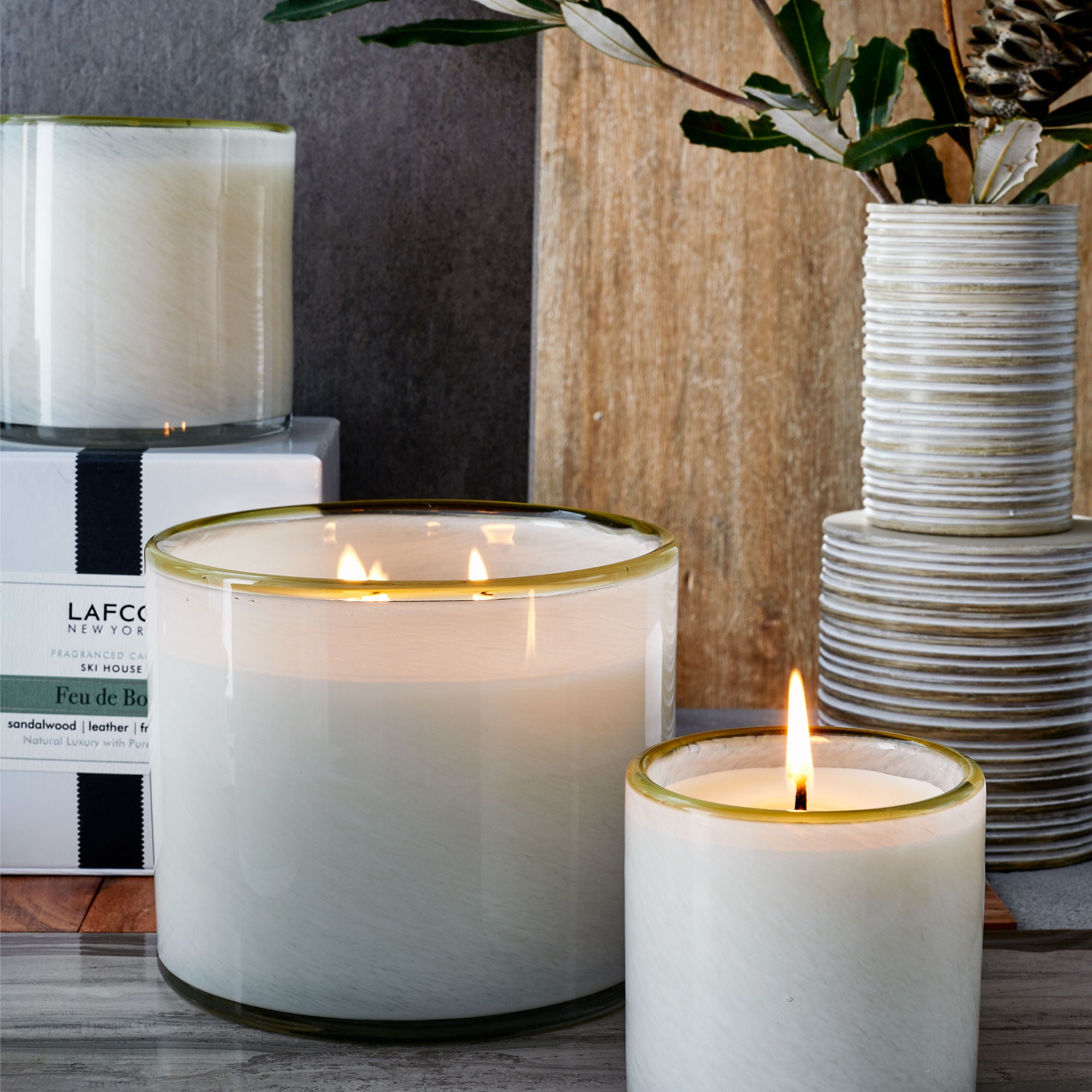 Feu de Bois Scented Candle - Premium Wood Fire Aroma Soy Wax Candle for Home, Relaxation & Romantic Ambiance
