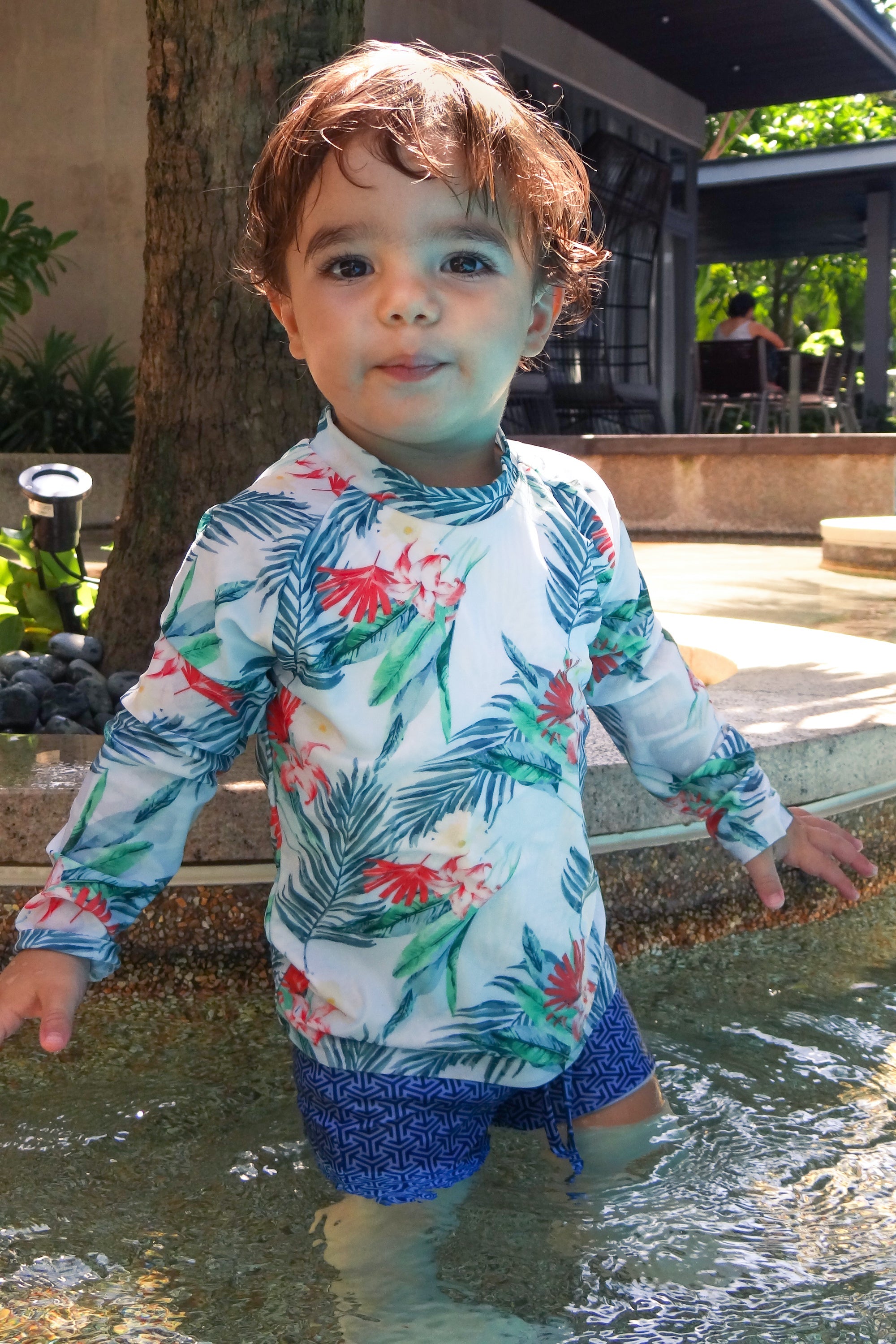 Waikiki Kids Unisex UPF 50+ Sun Protection Rash Guard - Hawaiian Tropic Swim Shirt for Boys & Girls - Beach, Pool & Surfing Activities