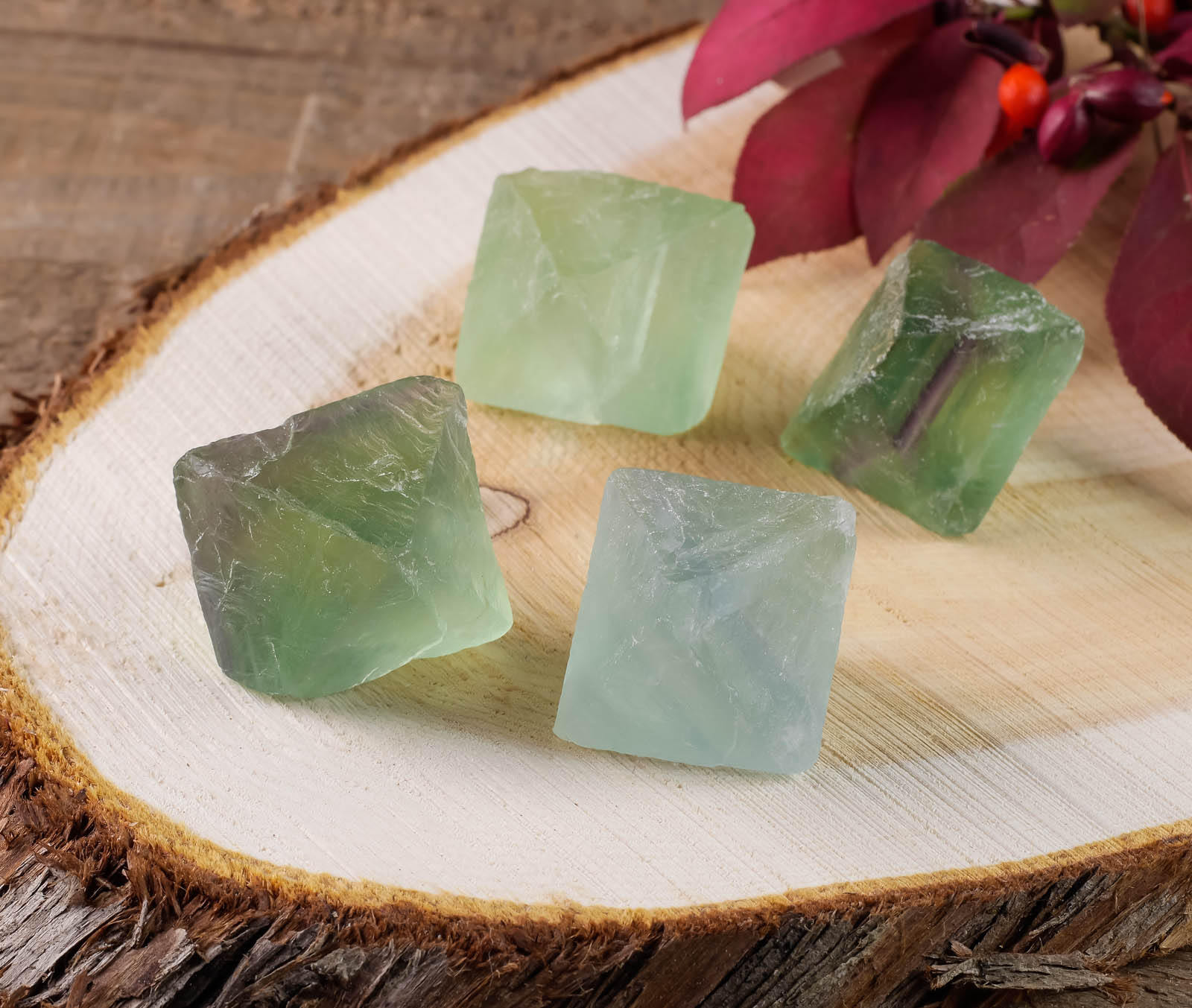 Natural Raw Green Fluorite Crystal Octahedron - Healing Stone for Meditation, Chakra Balancing & Energy Cleansing | Metaphysical Home Decor, Raw Rocks & Minerals Collection | Perfect for Yoga Spaces, Altars & Spiritual Gifts (E0559)