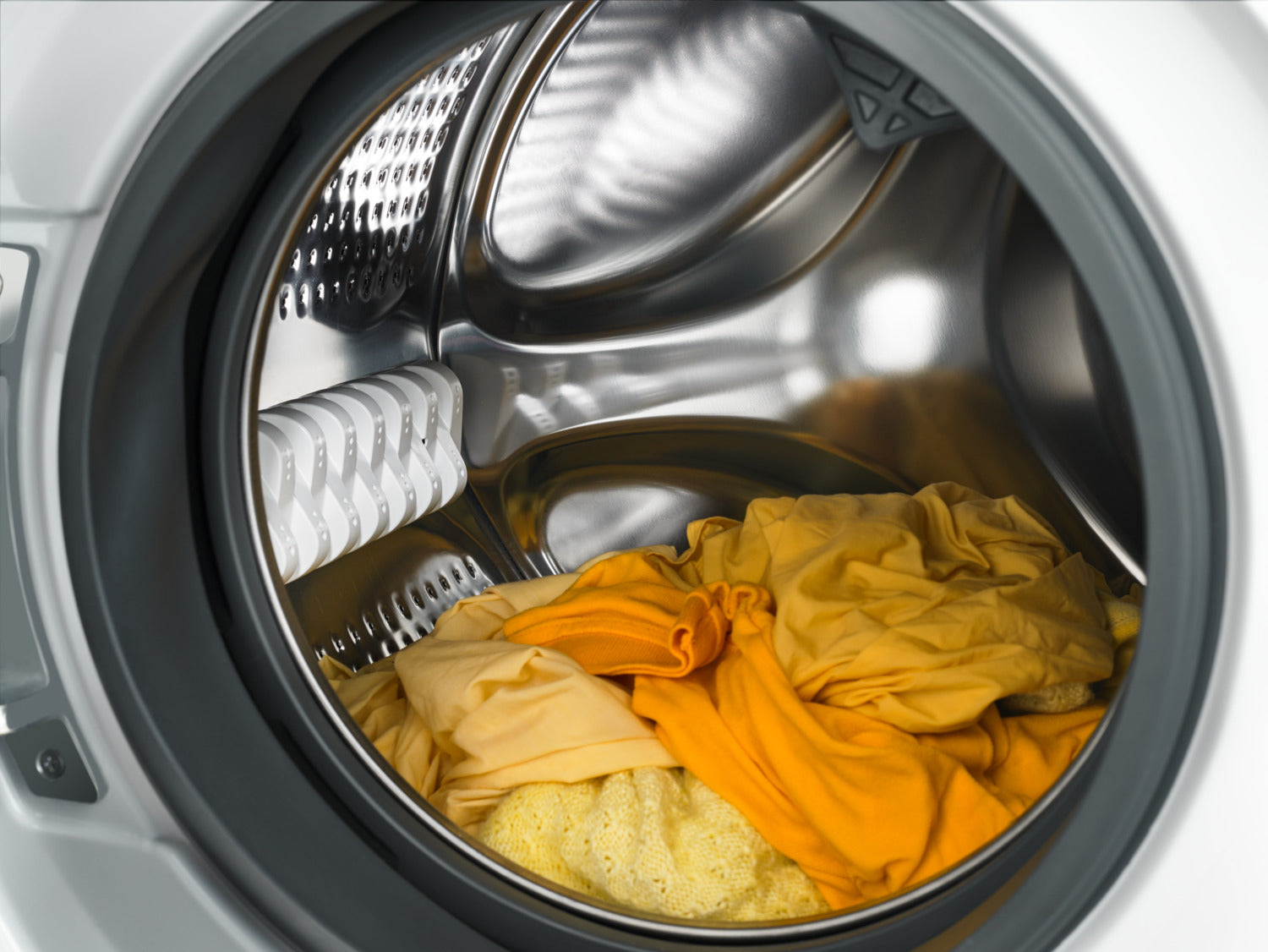 Whirlpool WFW5090GW 2.6 Cu. Ft. White Front Load Washing Machine - Perfect for Small Laundry Rooms & Apartments