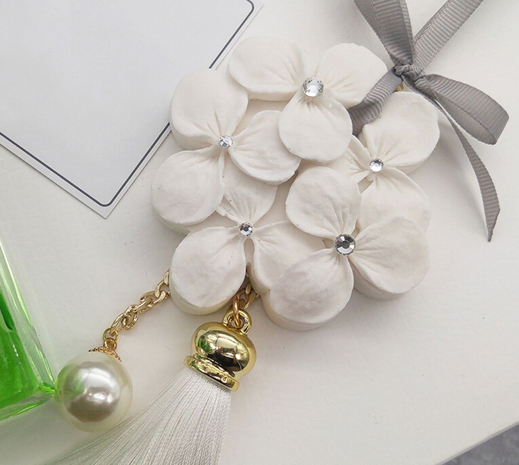 Handmade Plaster Flower Car Decor - Lucky Hanging Pendant for Rearview Mirror - White Car Interior Ornament for Home & Office Vehicle Decoration - Perfect for Gifts, Daily Commute & Road Trips
