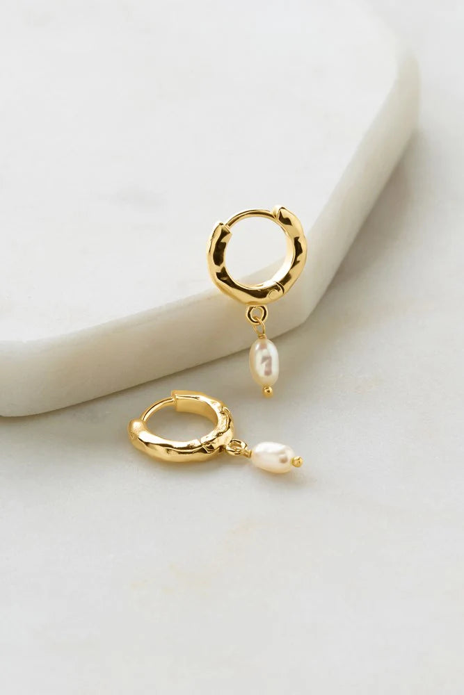 Zafino Aria Hoop Earrings - 14K Gold Plated Hypoallergenic Lightweight Hoops for Women - Perfect for Everyday Wear, Office & Special Occasions