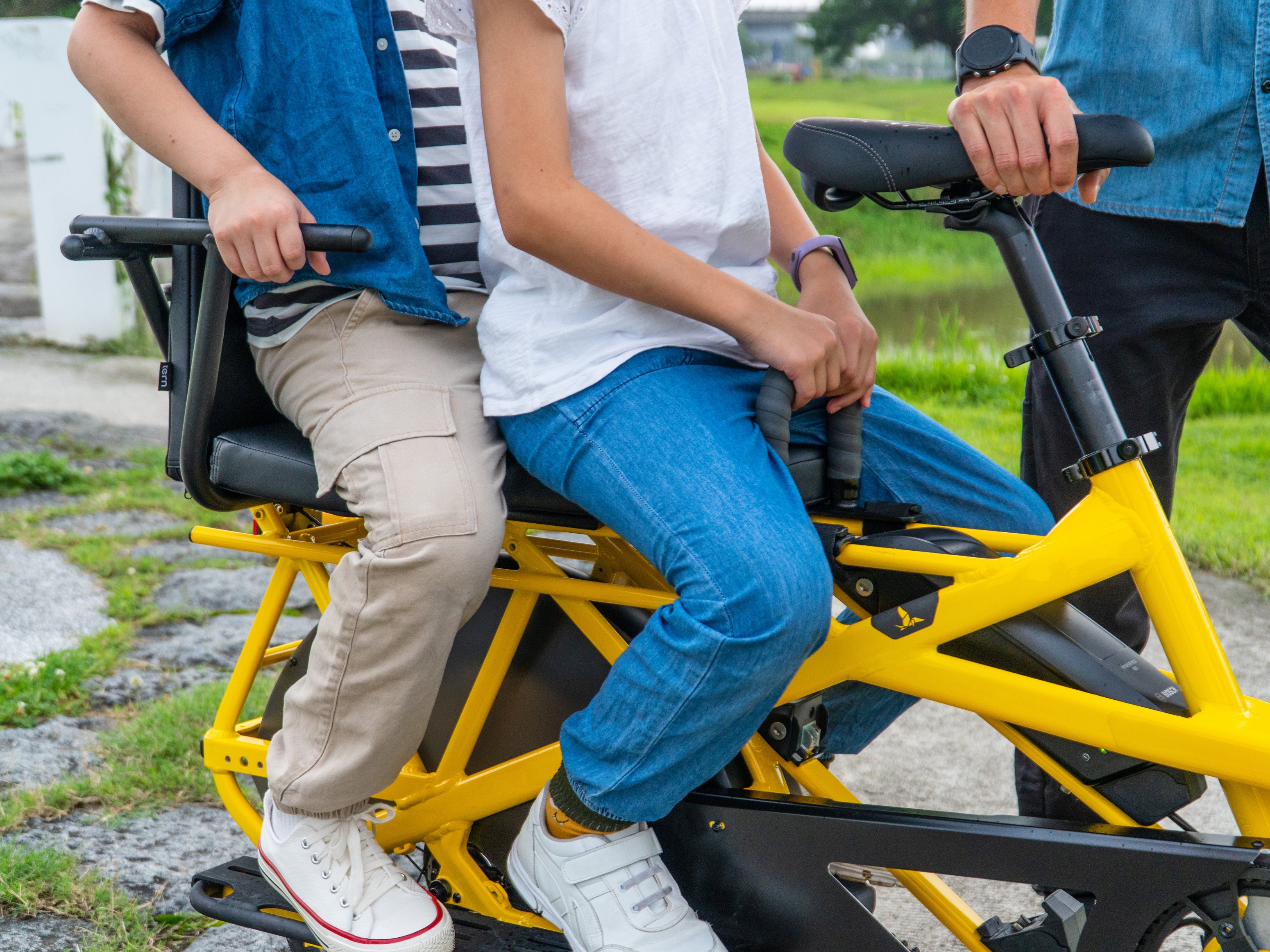 Tern Sidekick Handle - Lightweight & Durable Bike Handlebar Accessory for Commuting, Touring & Urban Cycling | Perfect for Road Bikes & Hybrid Bicycles