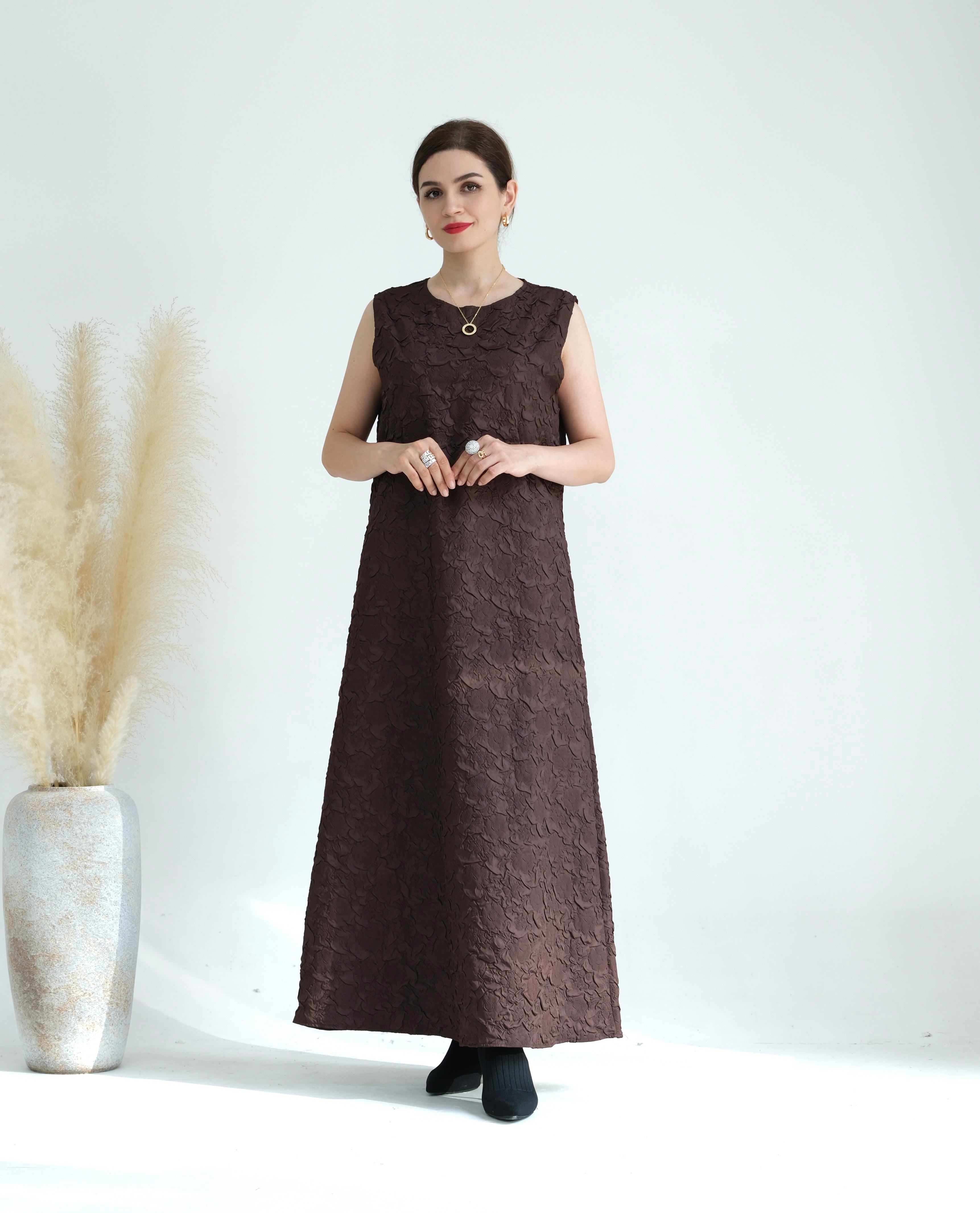 Elegant Eva Textured Abaya Set in Cocoa - Modest Islamic Prayer Dress for Women - Perfect for Eid, Ramadan, and Special Occasions