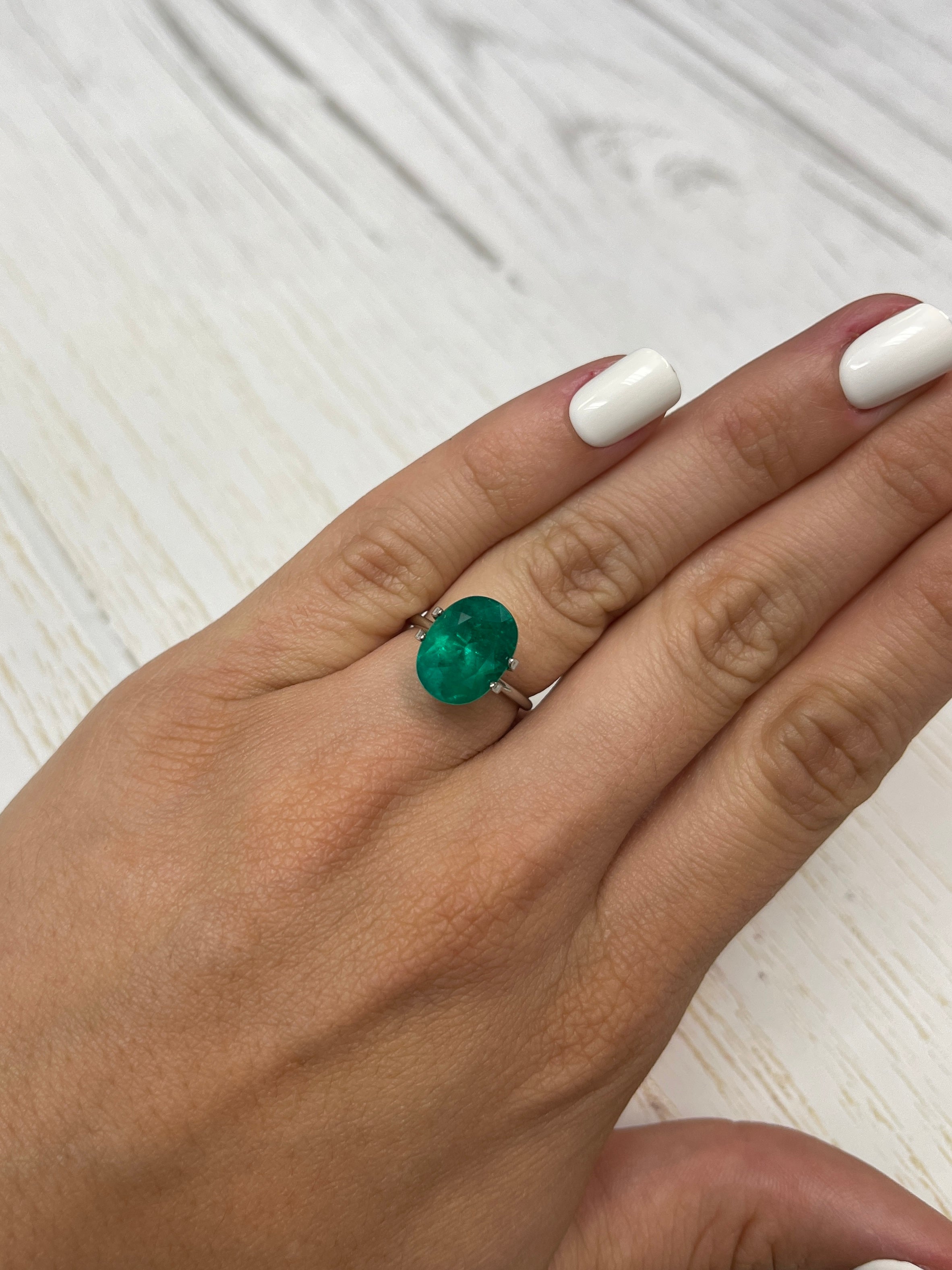 5.07 Carat Certified 13x10mm Vivid Muzo Green Natural Loose Colombian Emerald Oval Cut Gemstone for Jewelry Making, Engagement Rings & Luxury Gifts