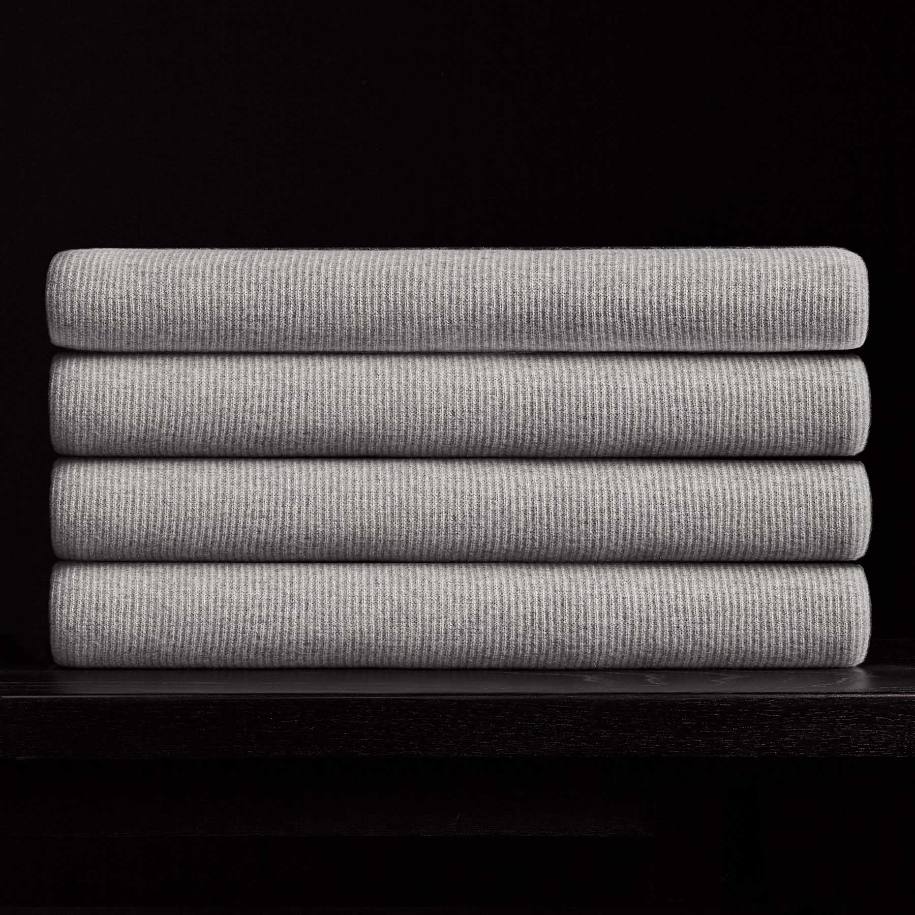 Luxury Cashmere Waffle Weave Blanket - Soft Heather Grey Throw for Bed, Sofa & Travel - Cozy Winter Wrap & Home Decor Gift