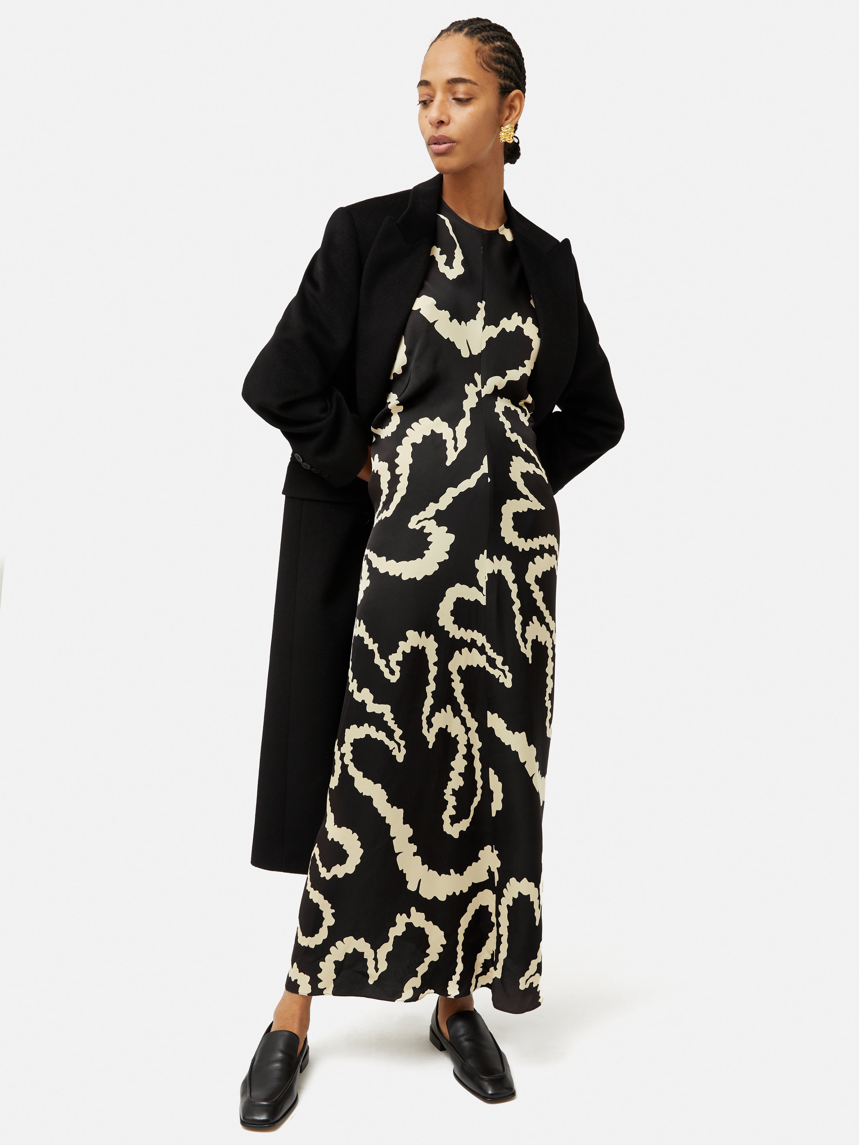 Hydra Coral Satin Crepe Dress for Women - Elegant Black Evening Gown | Perfect for Cocktail Parties, Weddings & Special Occasions