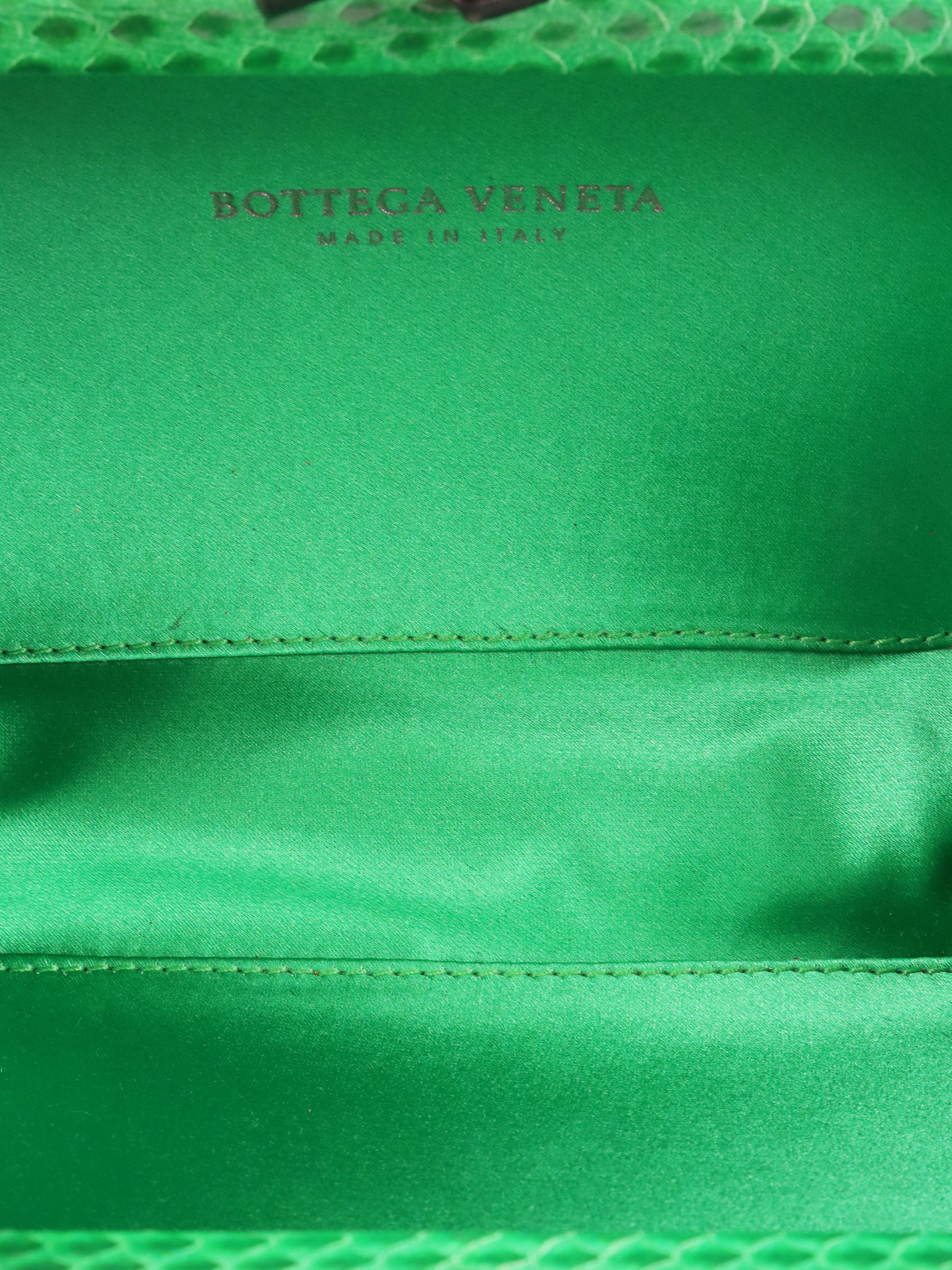 Bottega Veneta Green Intrecciato Leather Clutch Bag for Women | Luxury Designer Handbag for Evening Parties, Weddings & Special Occasions