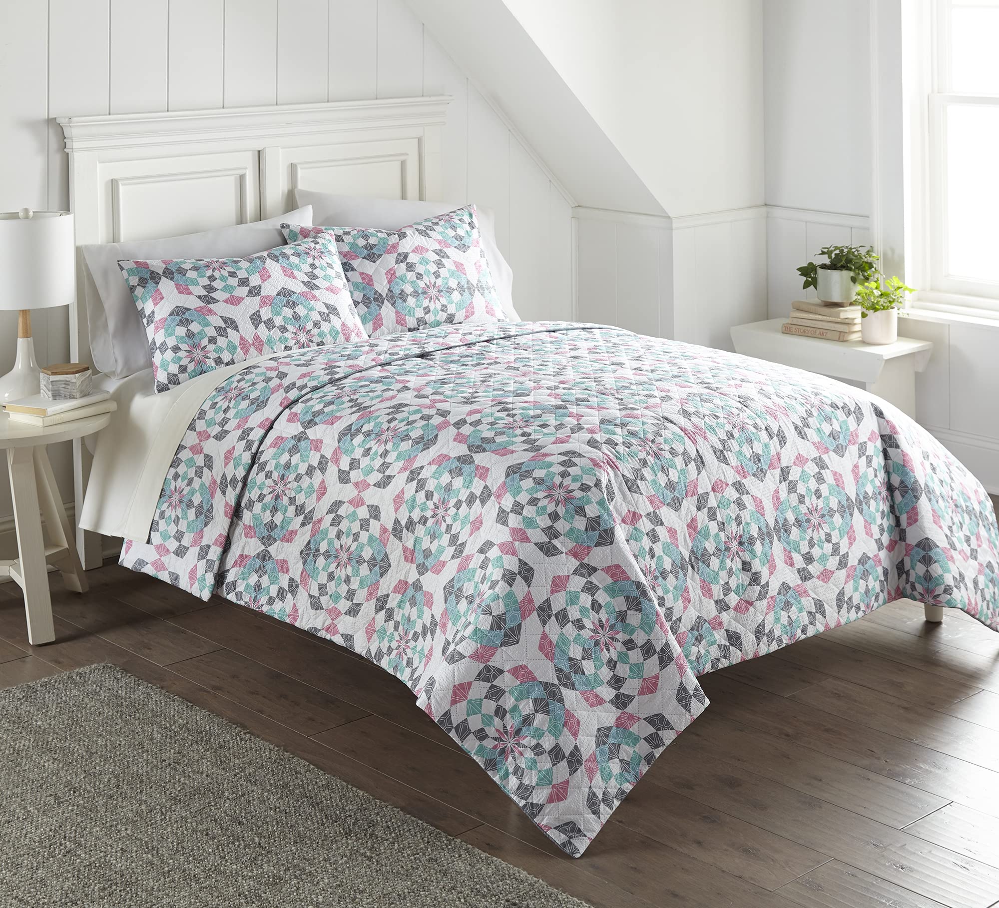 Shavel Home Products Seersucker 6-in-1 Reversible Quilt Set - King Size, Modern Bedspread with Matching Pillow Shams - Soft & Breathable for All Seasons - Perfect for Master Bedroom, Guest Room, and Dorm Decor