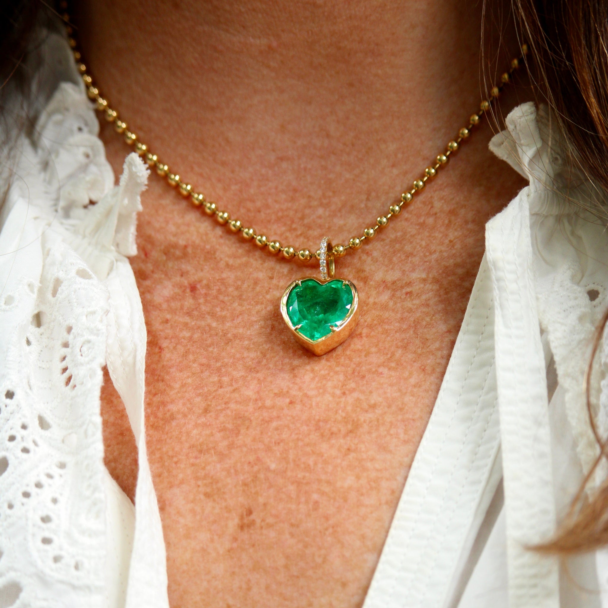 8.65ctw Natural Emerald & Diamond 18K Yellow Gold Heart Pendant Necklace for Women - Elegant Valentine's Day Gift, Anniversary Jewelry & Romantic Occasion Present