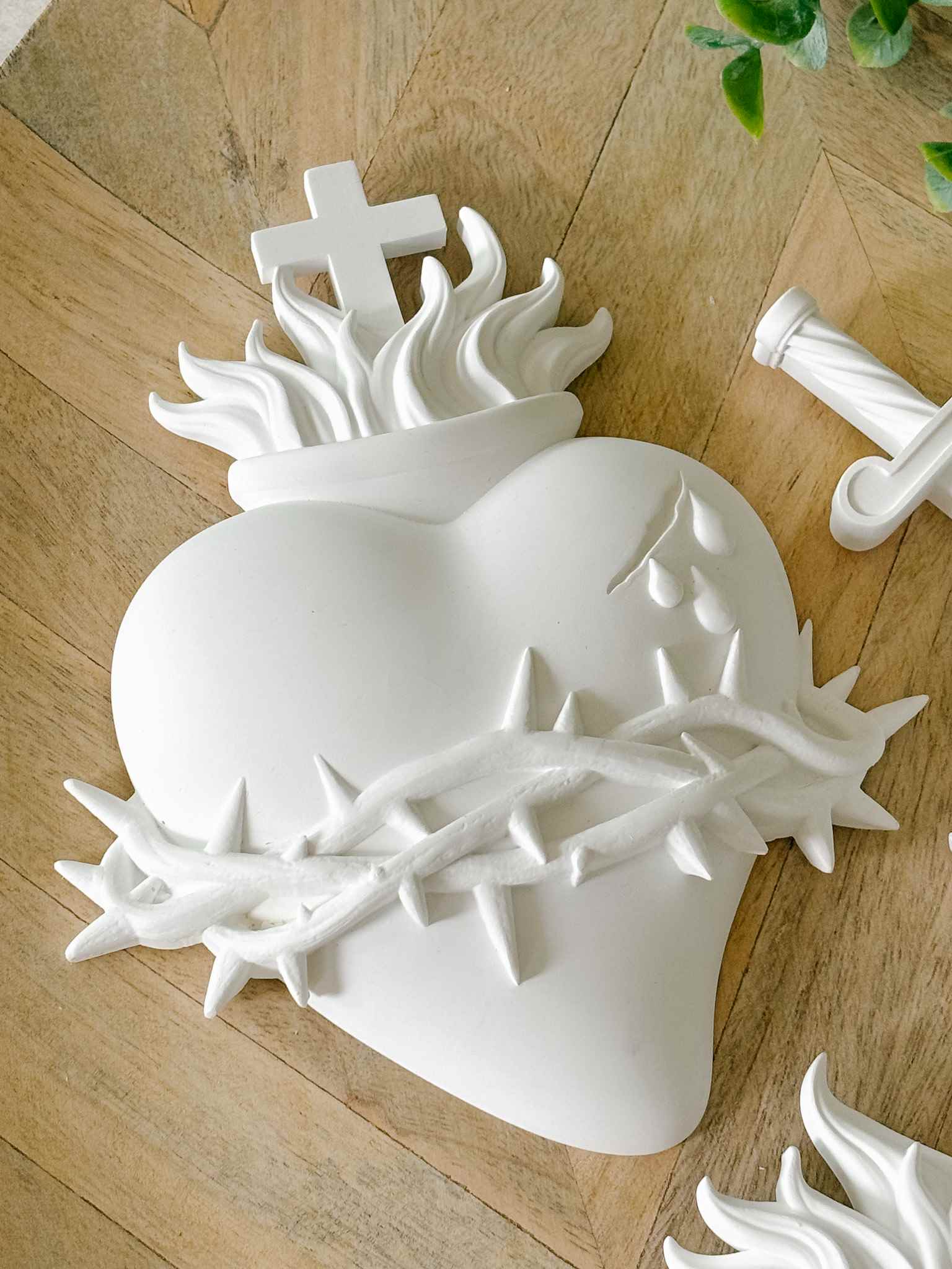 Hearts of the Holy Family - White Religious Wall Art for Home Decor & Church - Perfect for Christian Gifts, Bedroom & Prayer Room Inspiration