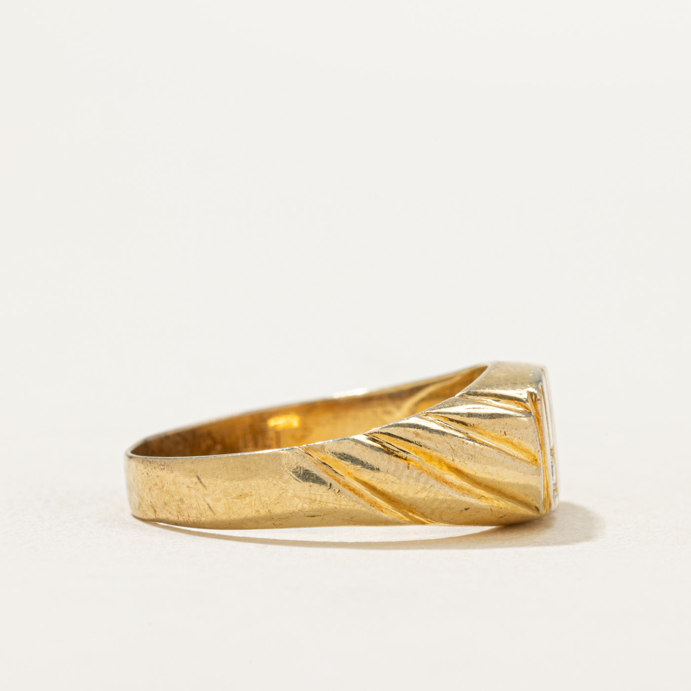 18K Gold Diamond Croissant Signet Ring - 0.02ct Natural Diamond, Size 10.75 - Elegant Jewelry Gift for Women, Perfect for Weddings, Anniversaries & Special Occasions