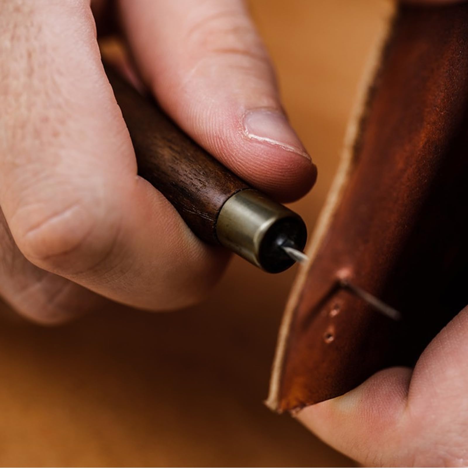 Diamond Shape Stitching Awl, Leather Craft Sewing Awl with Blackwood Handle - 3 Size Chisel Kit for DIY Leatherworking, Shoe Repair, Bag Making & Upholstery Projects