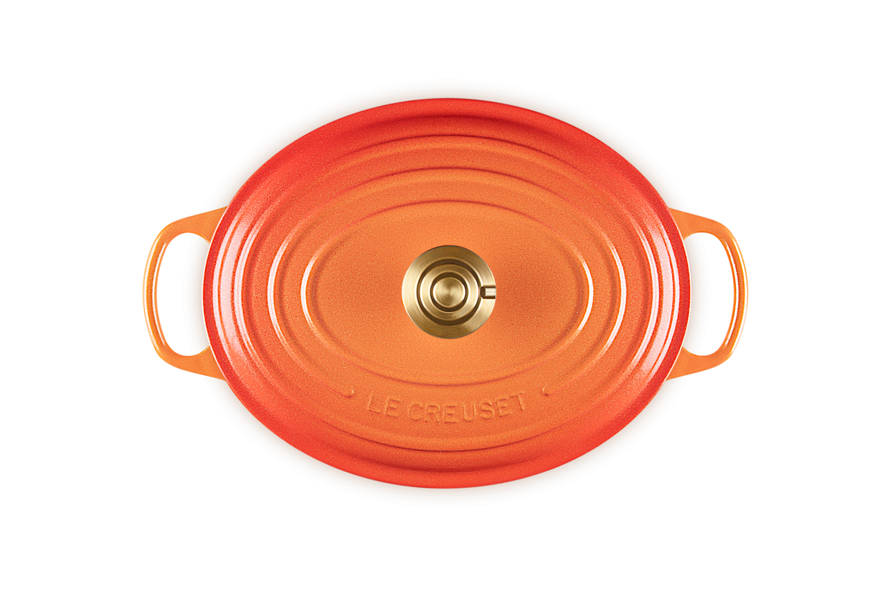 Le Creuset 4.7L Oval French Oven Dutch Oven - Flame Color (Flame Dorée) - Premium Cast Iron Cookware for Braising, Roasting & Baking - Perfect for Soups, Stews & Bread Making