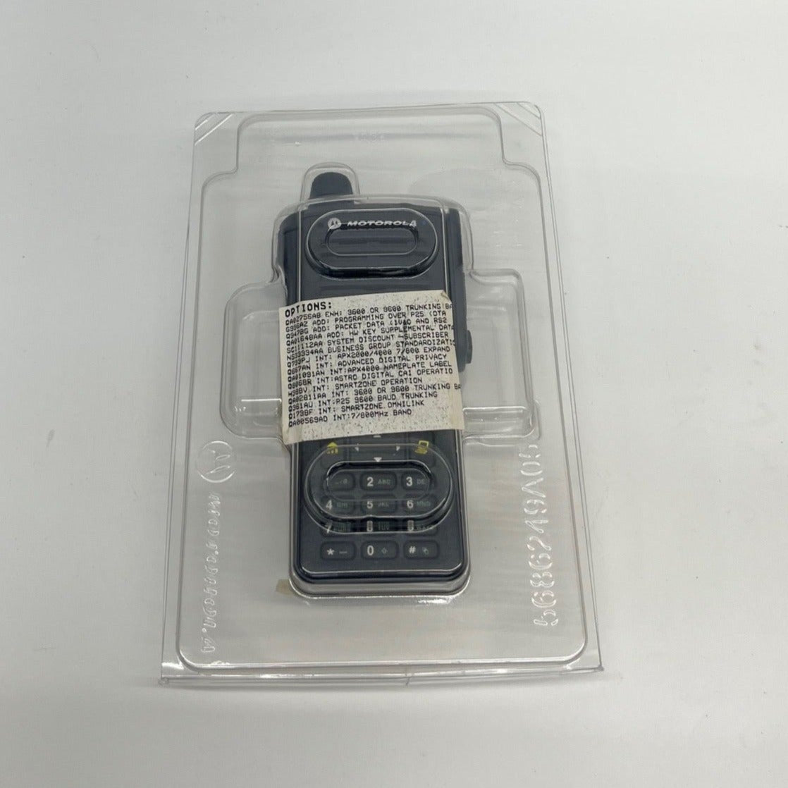 Motorola APX4000 H51UCF9PW6AN 800MHz Single Knob Digital Two-Way Portable Radio - Ideal for Public Safety, Emergency Responders & Construction Site Communication