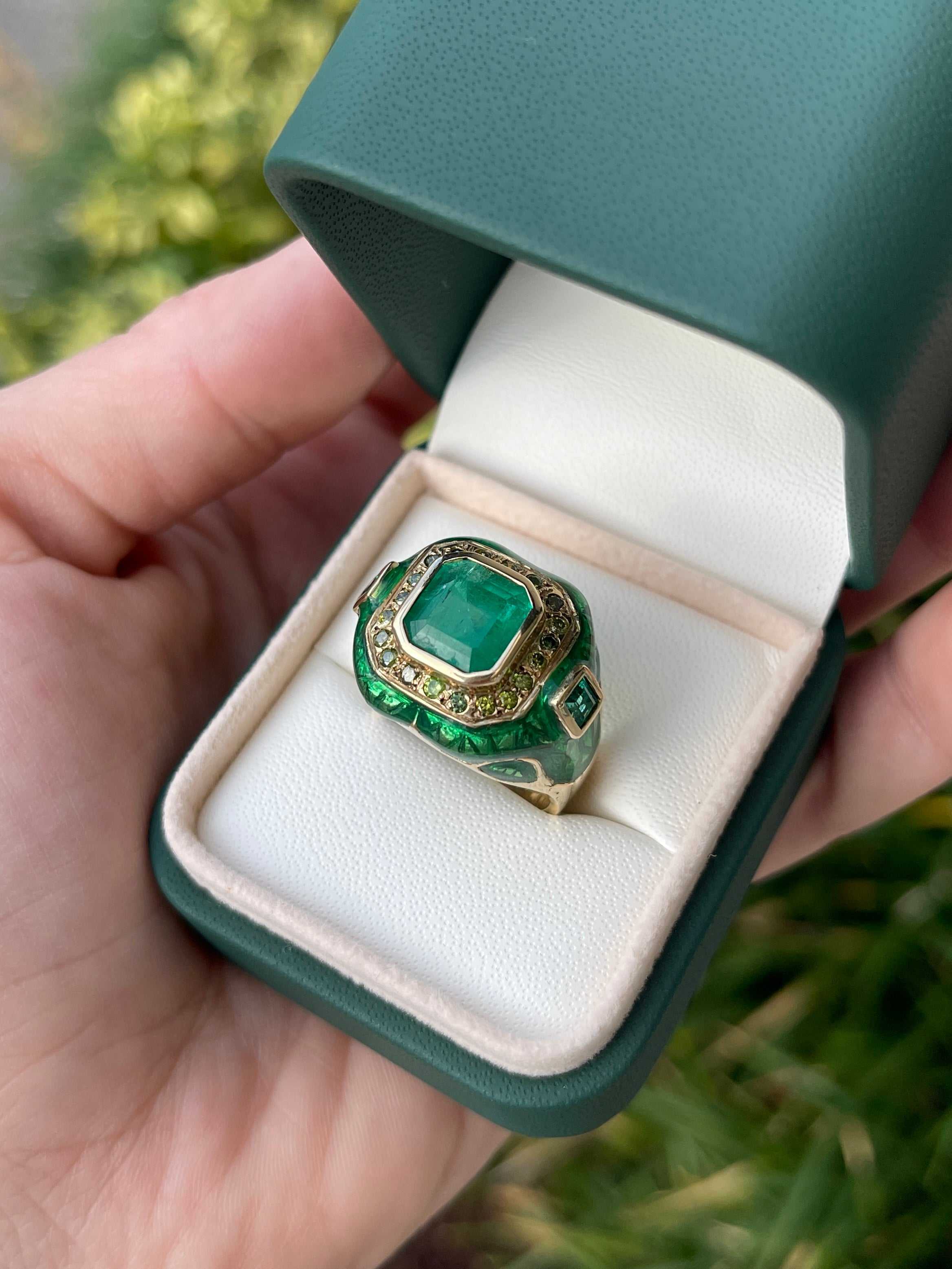 5.30 Carat Colombian Emerald & Diamond Men's Ring in 14K Gold with Enamel - Luxury Wedding Band, Anniversary Gift for Him, Perfect for Special Occasions