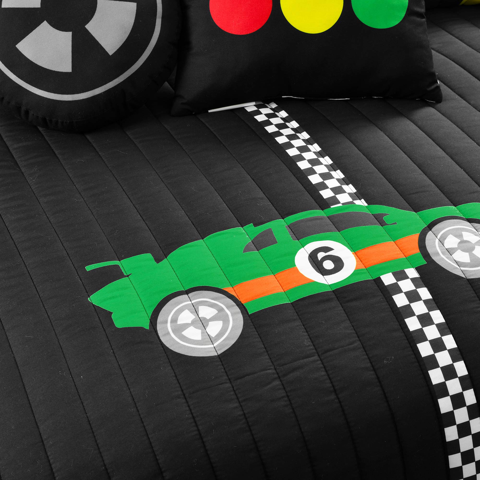 Lush Decor Racing Cars 5-Piece Quilt Set - Full/Queen Size, Black - Perfect for Kids' Bedrooms, Teen Rooms & Race Car Themed Decor