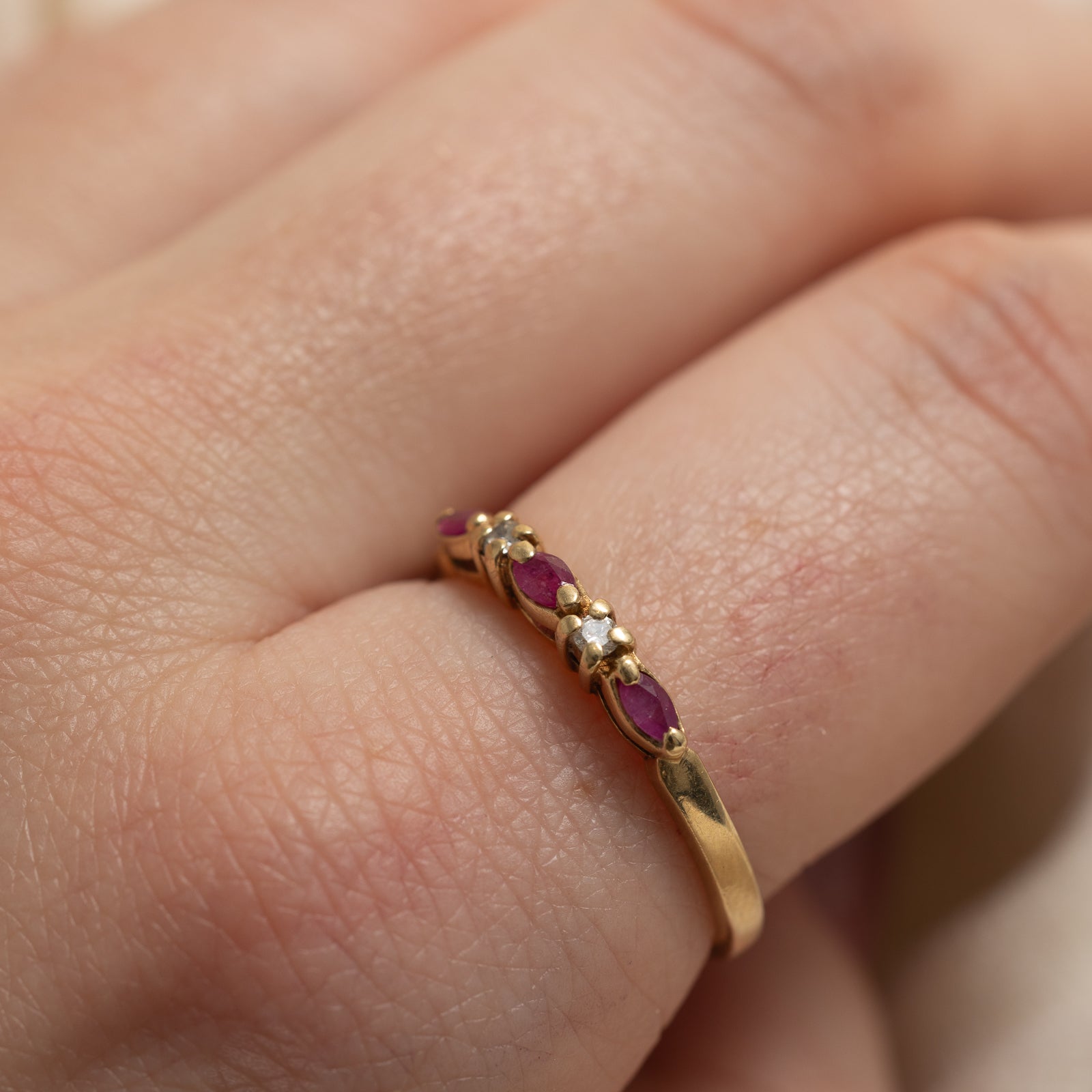 Exquisite Ruby and Diamond Ring - 0.18ctw Ruby & 0.05ctw Diamond - Size 8.75 - Elegant Jewelry for Women - Perfect for Anniversary, Engagement & Special Occasions