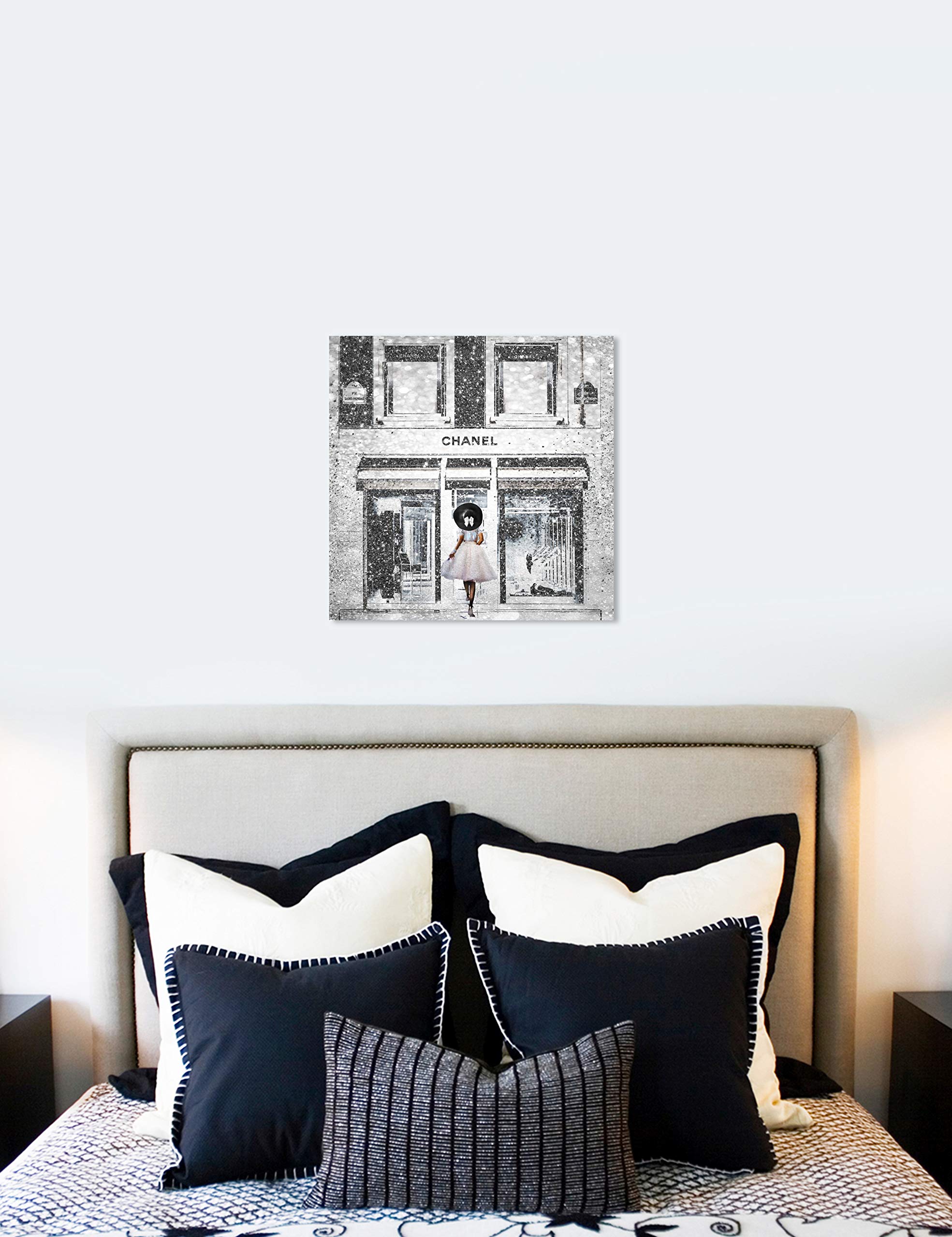Queen of the Store Caramel Fashion Wall Art Canvas Print - Elegant Home Decor for Living Room, Bedroom & Office