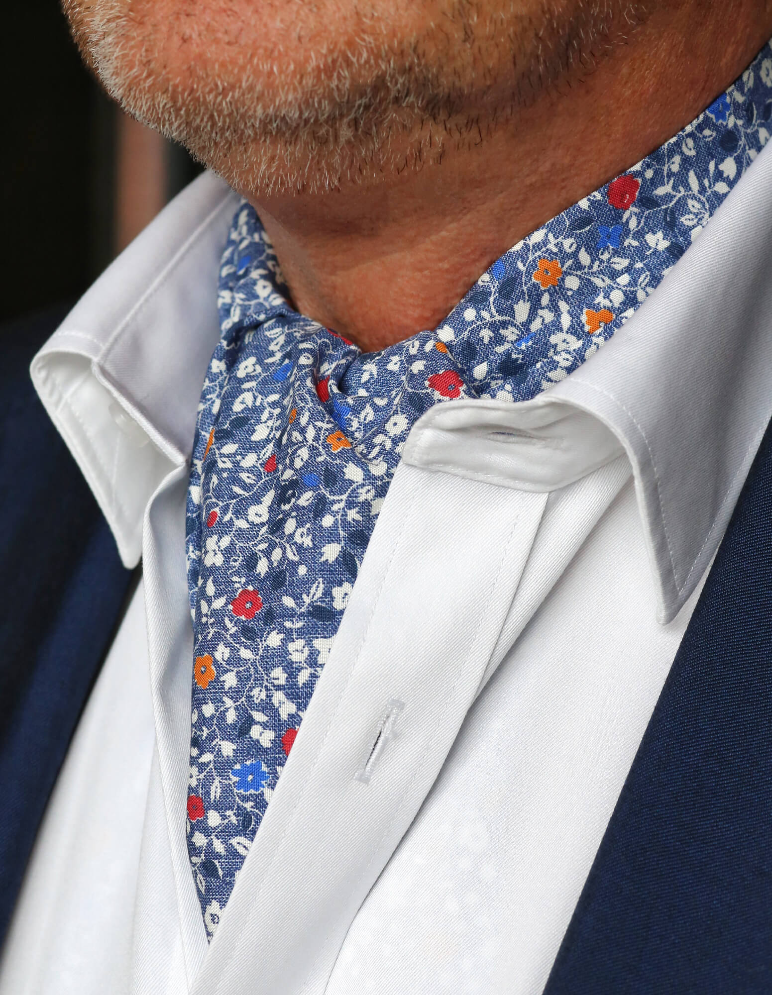 DÉCLIC Cento Floral Ascot Tie - Elegant Blue Silk Necktie for Men | Perfect for Weddings, Business Meetings & Formal Occasions