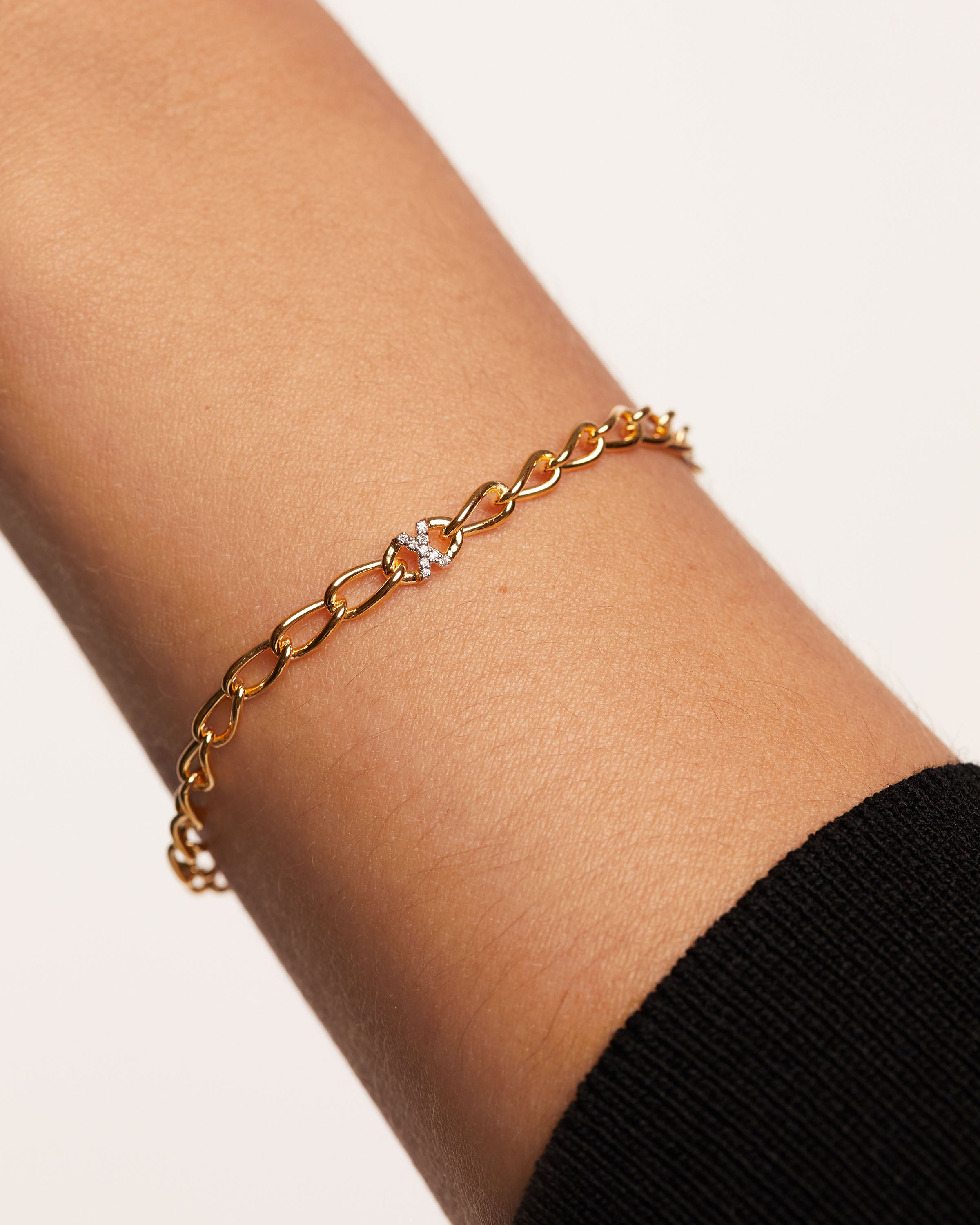 Stylish Letter X Chain Bracelet for Women - Trendy Alphabet Jewelry Gift for Her - Perfect for Everyday Wear, Parties & Special Occasions