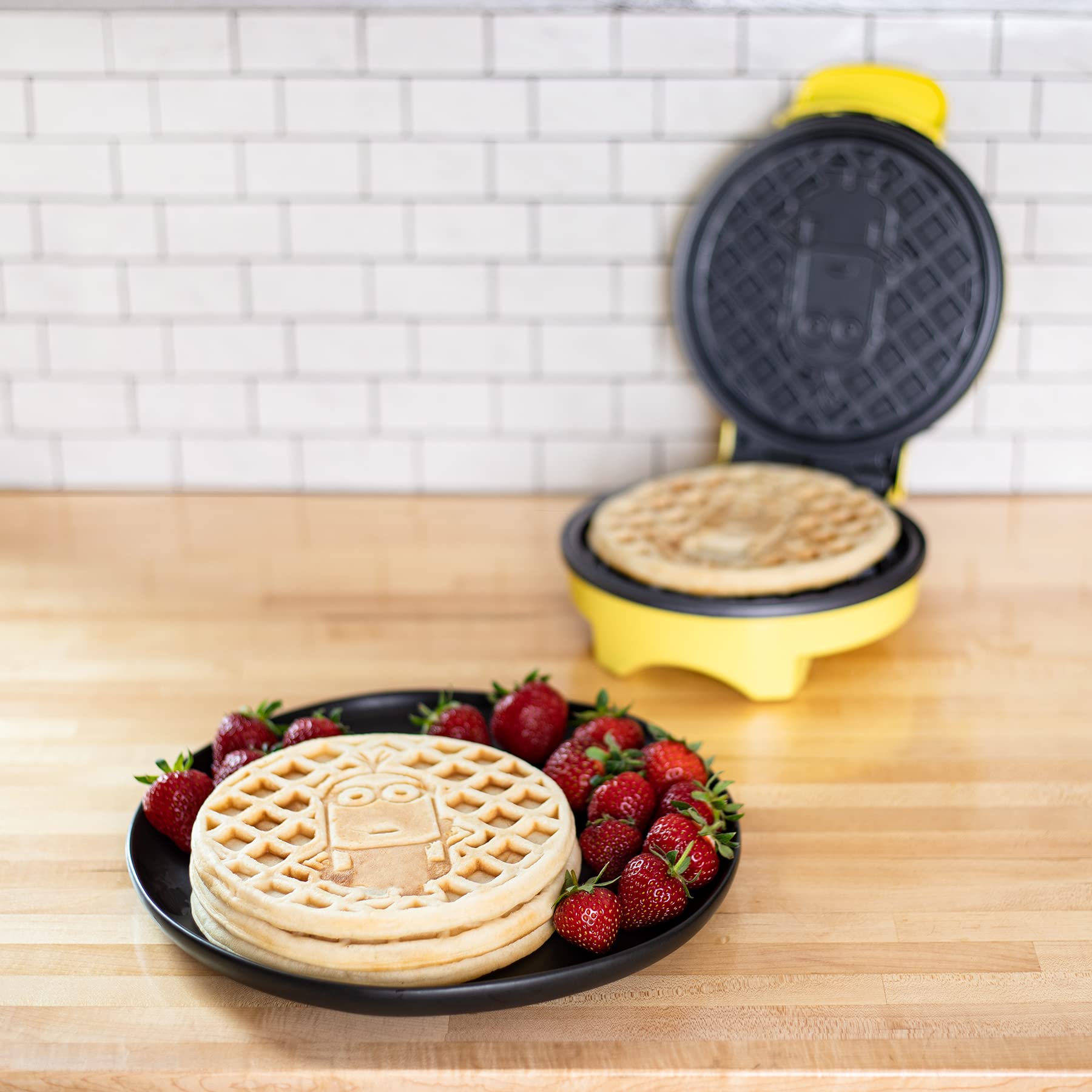 Uncanny Brands Minions Kevin Waffle Maker - Make Fun Minion-Shaped Waffles for Kids Breakfast & Party - Non-Stick Waffle Iron for Home Use