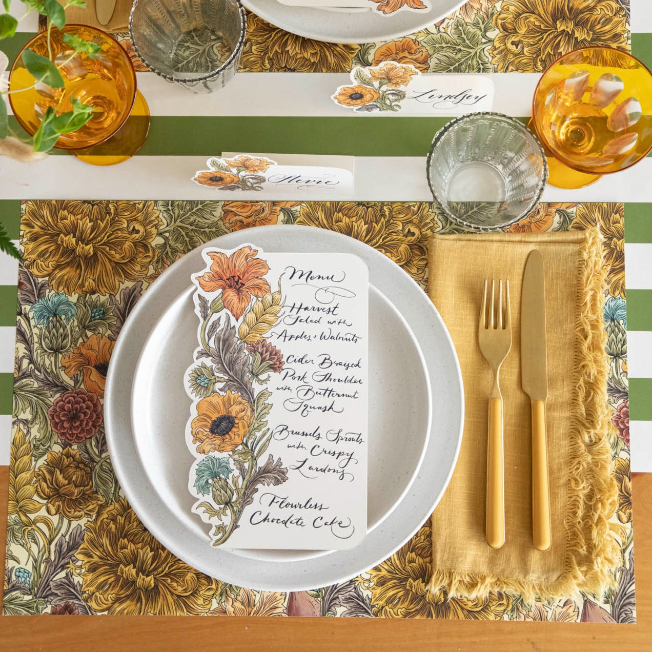 Elegant Autumn Acanthus Leaf Placemats Set of 4 - Waterproof Table Mats for Fall Dining Decor, Thanksgiving Dinner, and Seasonal Home Decorating