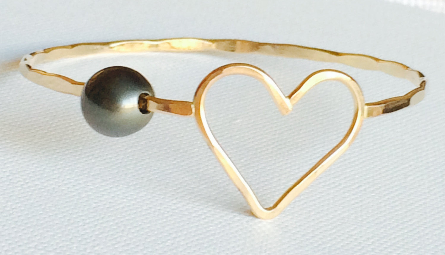 Bangle Eden Tahitian Pearl Bracelet (B188) - Elegant Black Pearl Jewelry for Women, Perfect for Weddings, Parties & Special Occasions