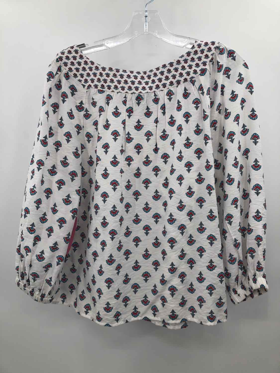 Pre-Owned Ann Taylor White Printed Blouse Size Small - Perfect for Office Wear, Casual Outfits & Special Occasions