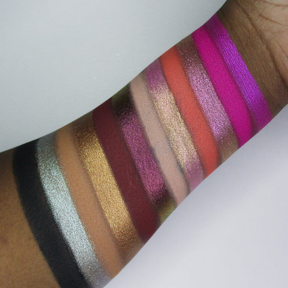 Blend Bunny Cosmetics Plastic Eyeshadow Palette - Vegan & Cruelty-Free Makeup Palette for Professional & Everyday Use - Perfect for Makeup Artists, Beauty Enthusiasts & Gift Giving