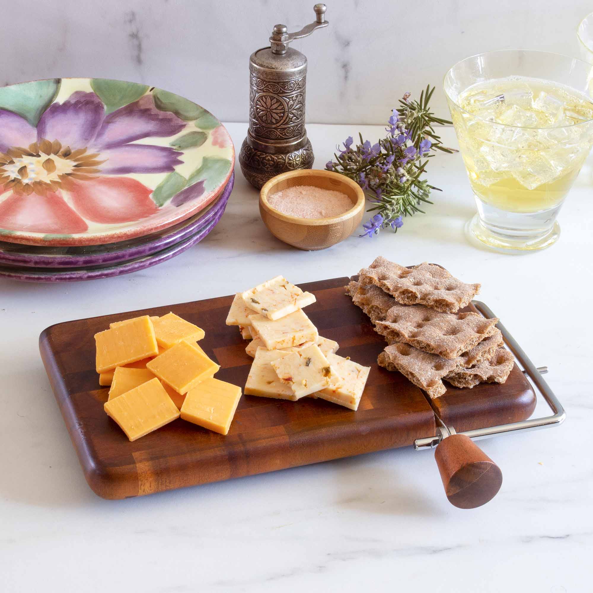 Premium Acacia Wood Charcuterie Board with Cheese Knife - Elegant Serving Tray for Cheese, Charcuterie, Fruits & Entertaining - Perfect for Dinner Parties, Wine Nights & Gifts