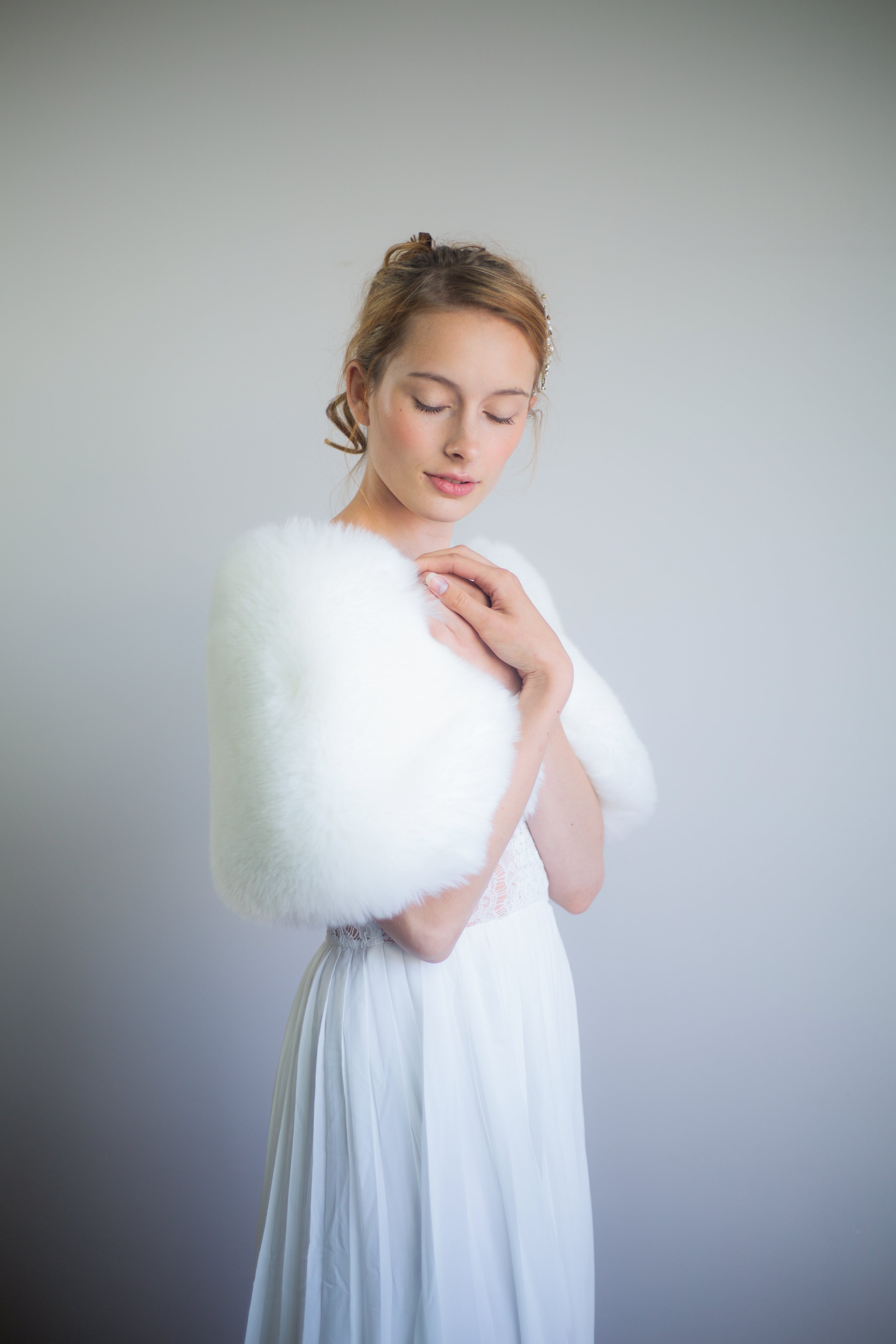 Ivory White Fur Wrap Shawl - Soft Luxurious Faux Fur Stole for Women (Serena Wht01) | Perfect for Weddings, Parties, and Winter Fashion