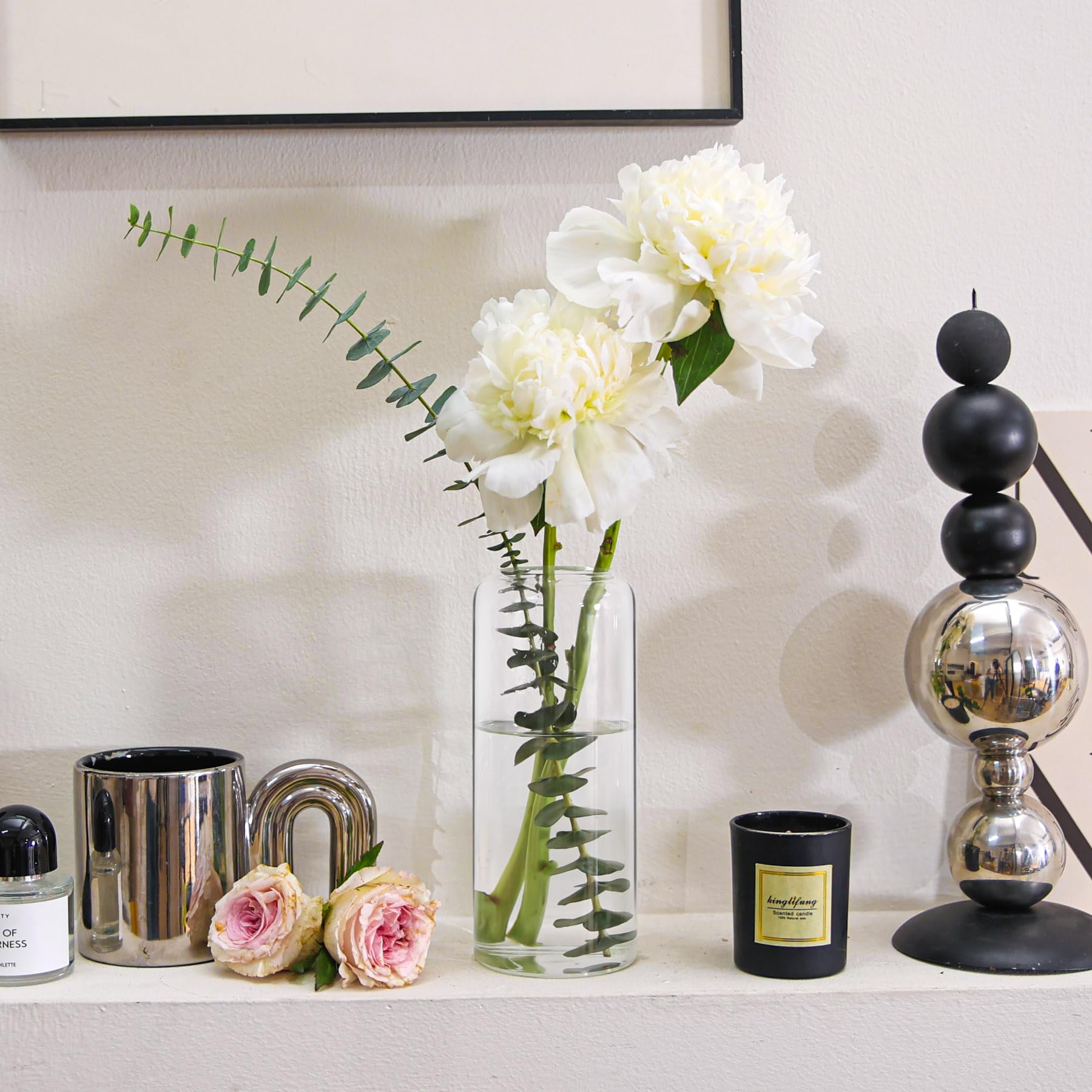 ComSaf 8 Inch Tall Clear Glass Flower Vase - Elegant Home Decor Centerpiece for Living Room, Bedroom, Wedding, Valentine's Day & Mother's Day - Perfect for Fresh Flowers, Table Decor and Gift Giving