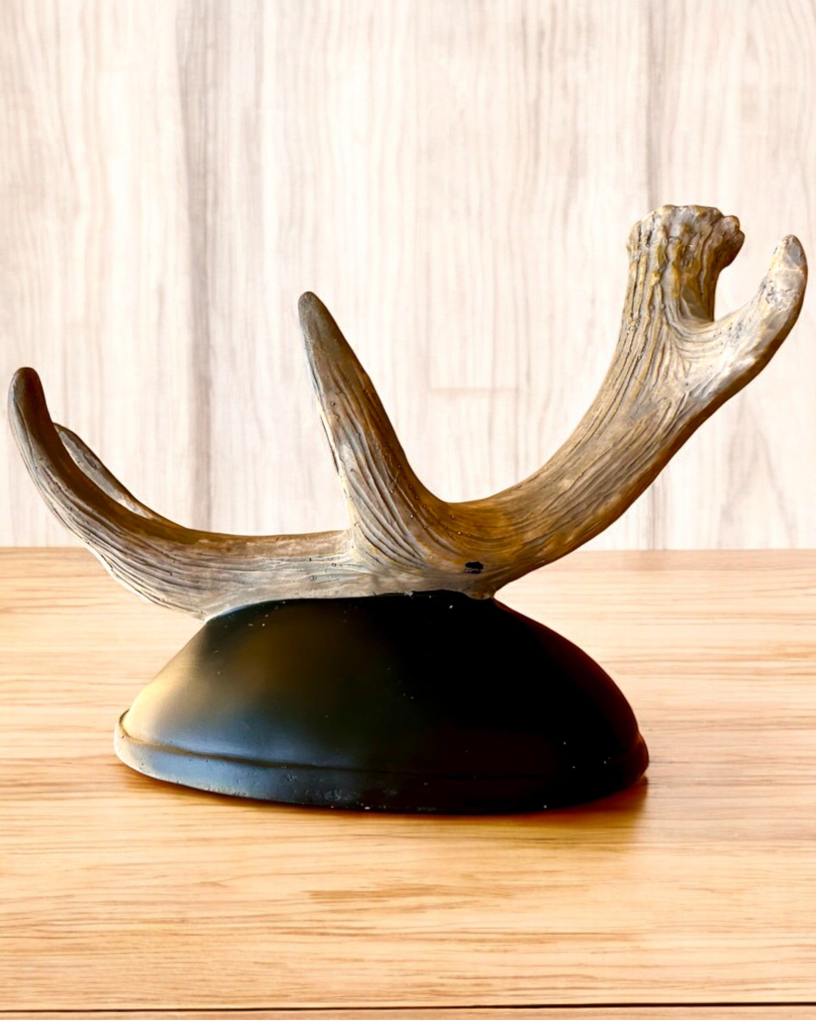 Handcrafted Deer Antler Wine Rack - Personalized Engraving Gift for Wine Lovers - Perfect for Home Bar, Cabin Decor, and Unique Housewarming Present