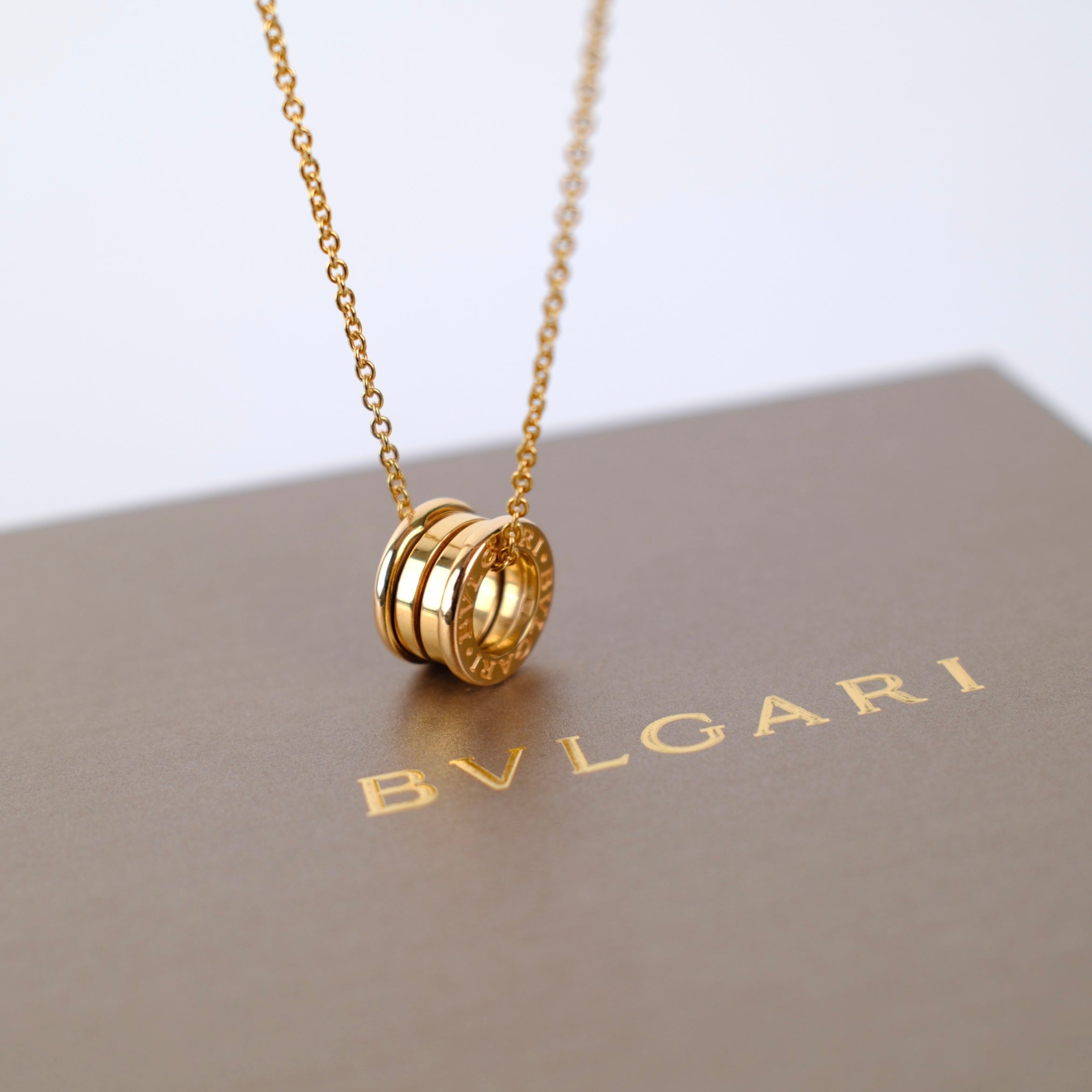 Bvlgari B Zero1 Necklace for Women - 18K Yellow Gold Luxury Pendant Jewelry - Perfect for Gifts, Anniversaries & Special Occasions