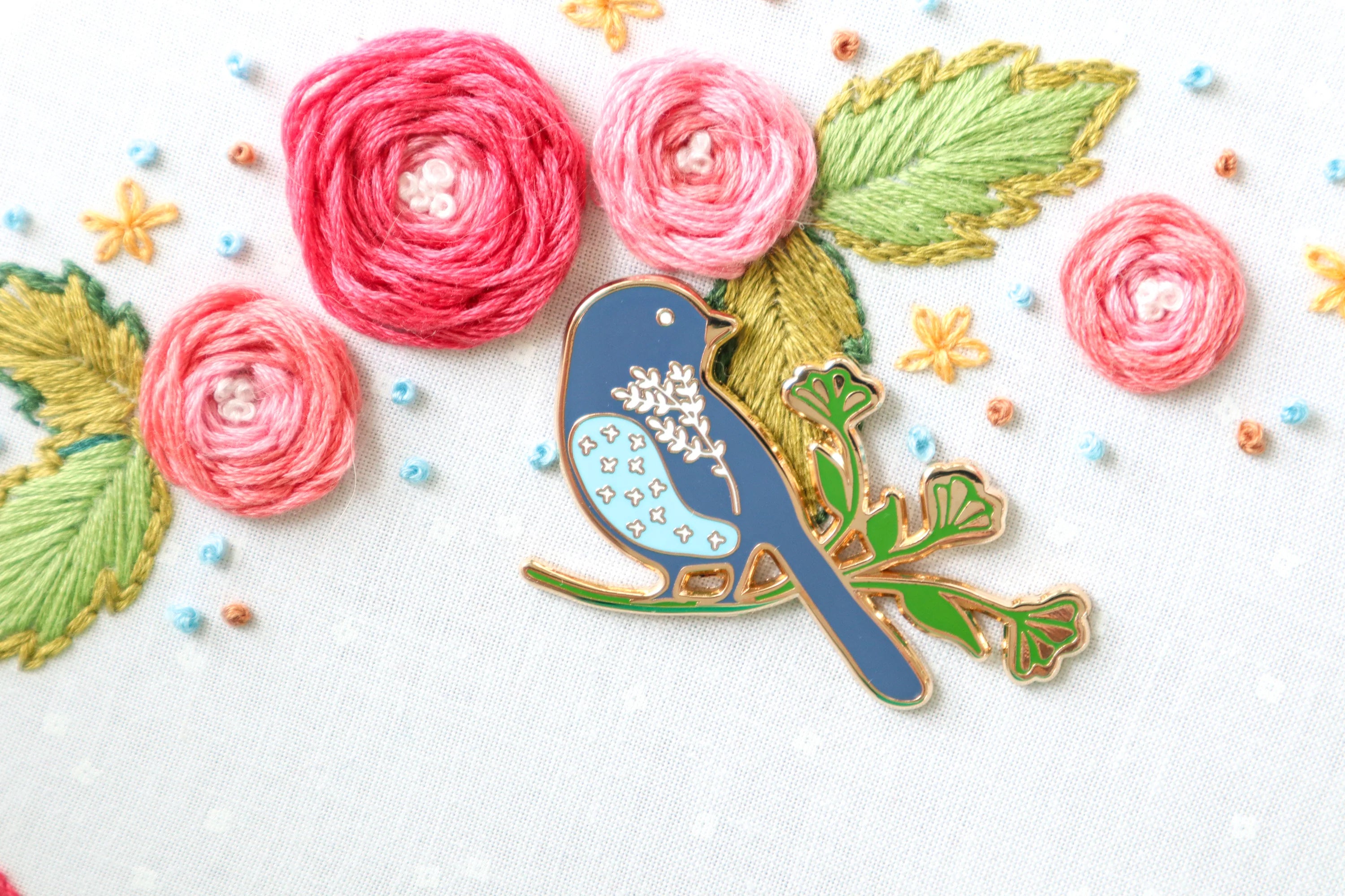 Song Sparrow Bird Needle Minder - Magnetic Pin Holder for Sewing, Embroidery & Quilting - Perfect for Crafting, DIY Projects & Fabric Arts - by Flamingo Toes