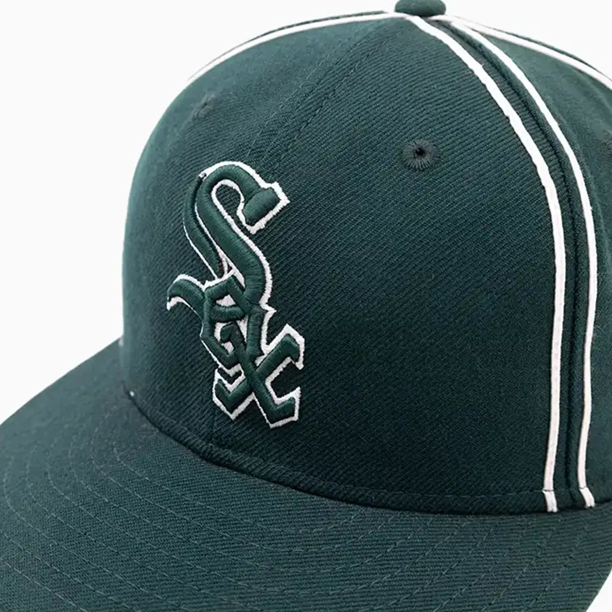 Chicago White Sox MLB 59FIFTY Fitted Baseball Cap - Official Licensed Snapback Hat for Men & Women - Perfect for Games, Collecting & Streetwear Fashion