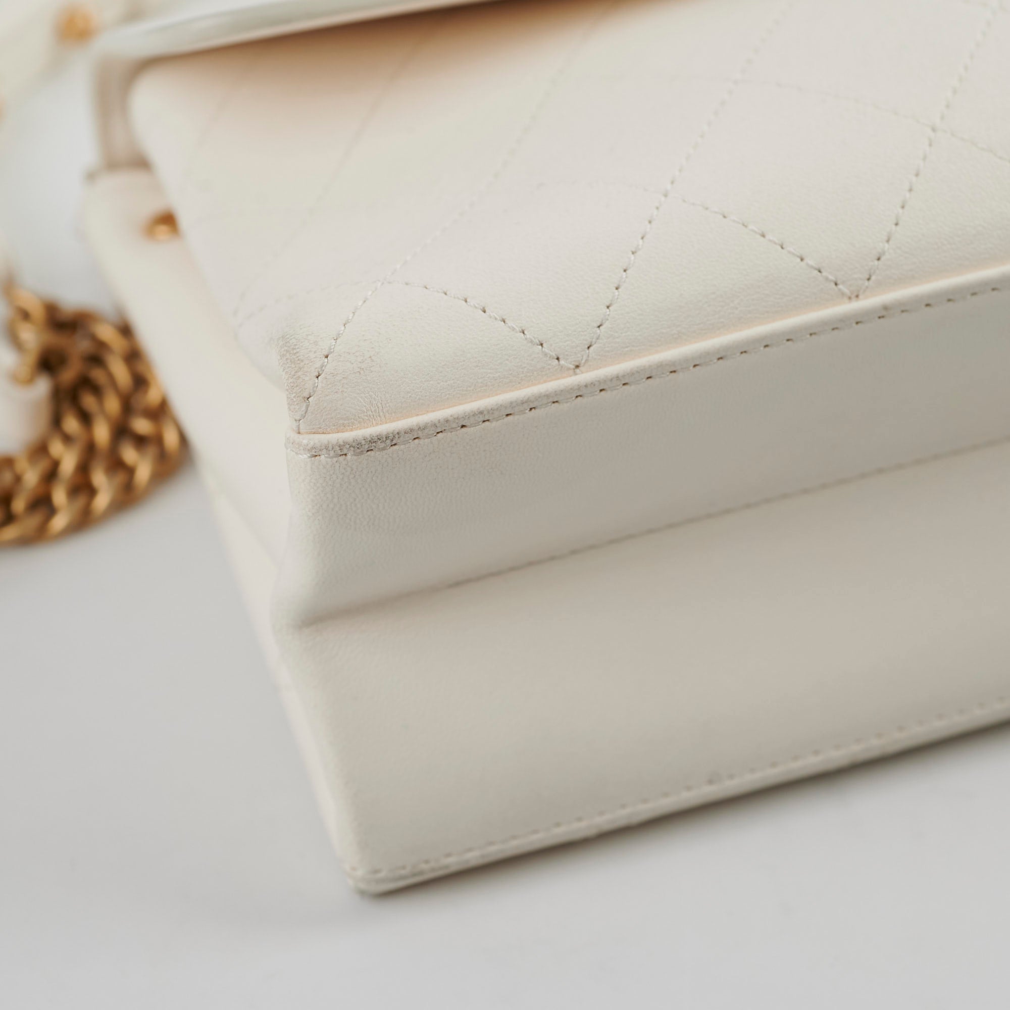 Chanel Reversible Quilted Flap Bag White Gold Hardware 25 Series - Luxury Crossbody Purse for Women, Perfect for Parties & Evening Events