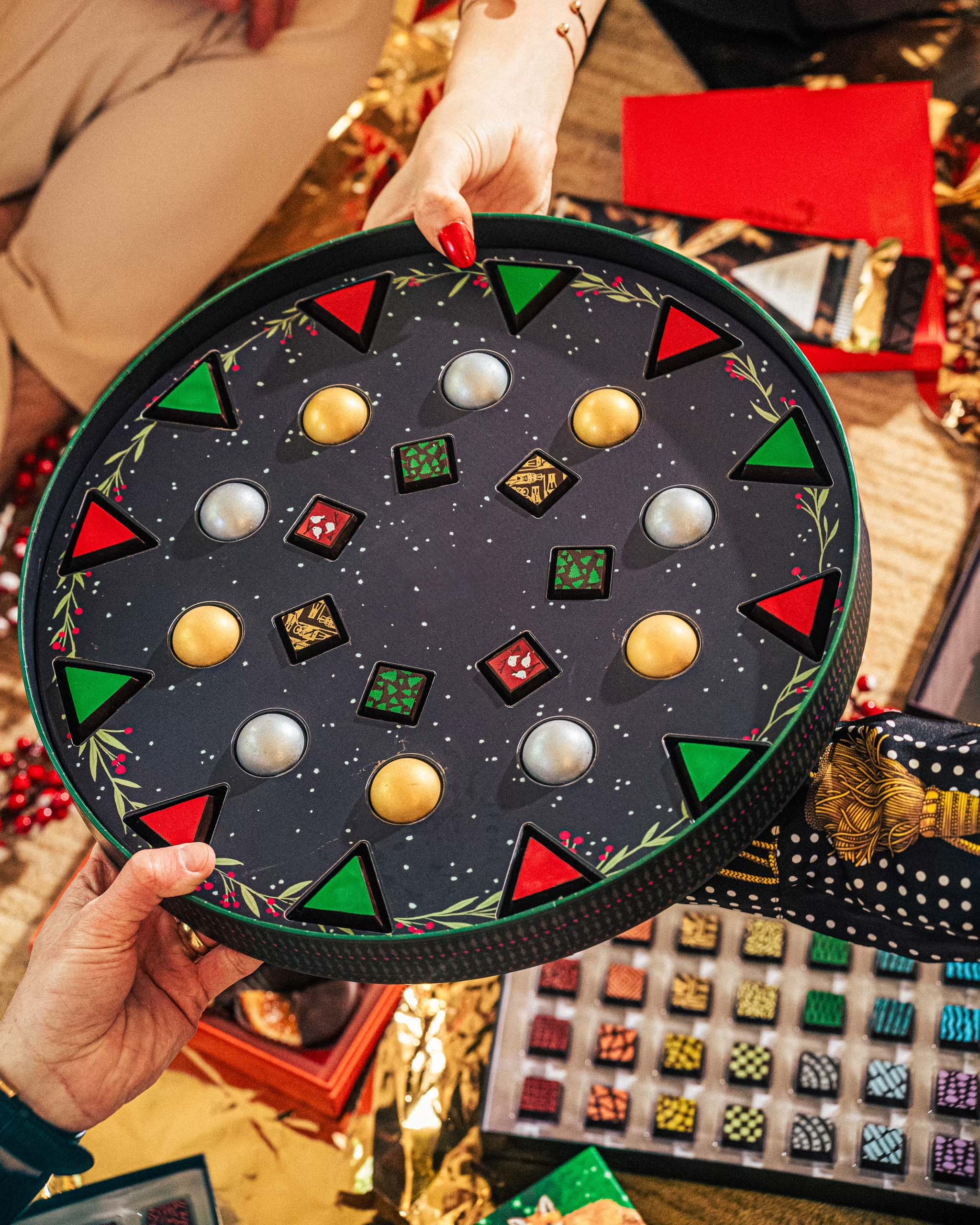 Premium Christmas Chocolate Wreath Gift Box - Gourmet Holiday Treats for Gifting, Parties & Festive Celebrations