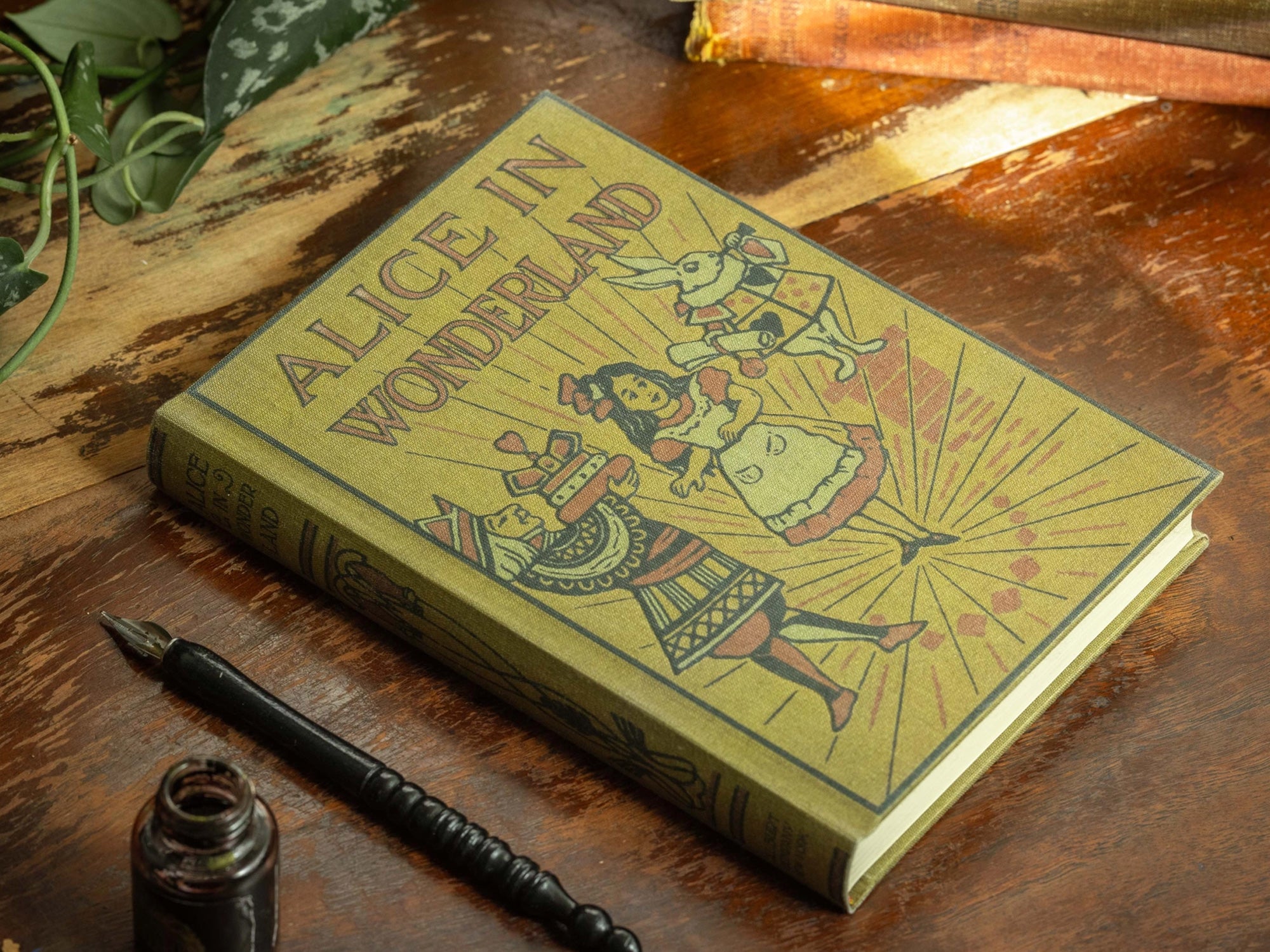 Alice in Wonderland Book Journal - Hardcover Notebook for Writing, Sketching & Note Taking - Perfect Gift for Fans & Collectors - Great for Journaling, Planning & Creative Projects