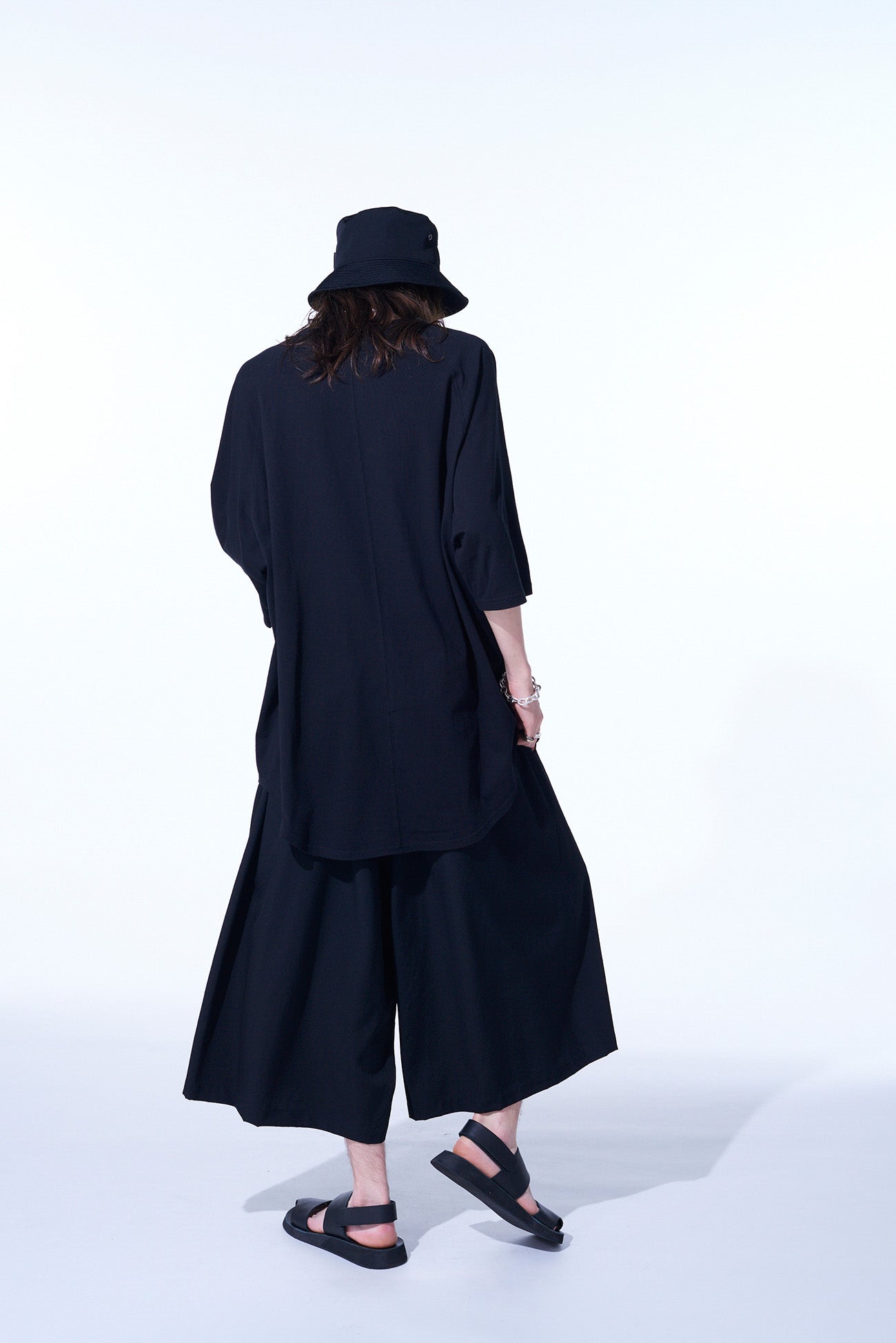 Oversized Cotton Jersey Raglan Sleeve T-Shirt with Back Center Stitch - Comfortable Casual Wear for Everyday Outfits & Street Style Fashion