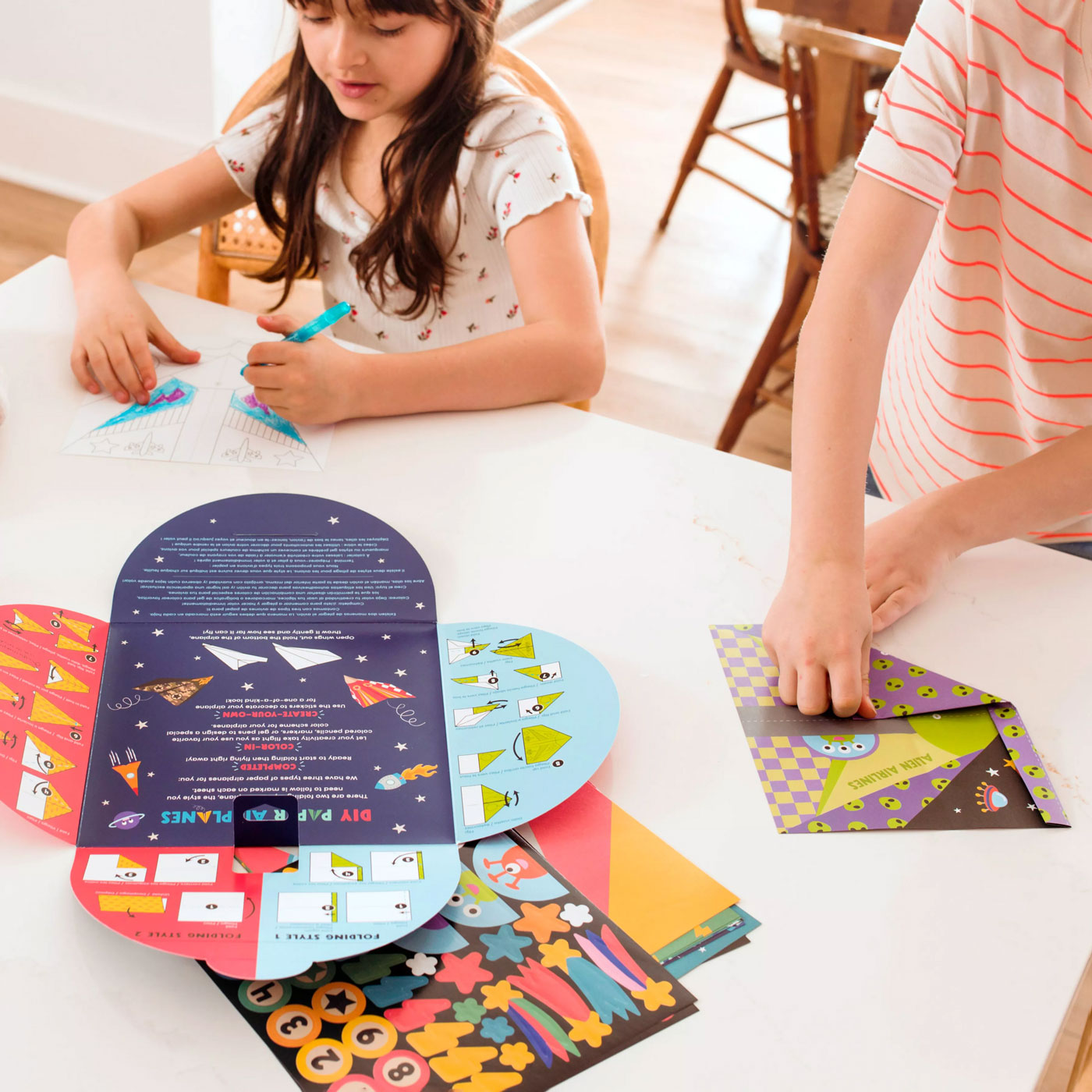 DIY Paper Airplane Activity Kit - Set of 24 Planes for Kids STEM Learning & Creative Play | Fun Indoor & Outdoor Flying Toy for Birthday Parties, Classroom Activities