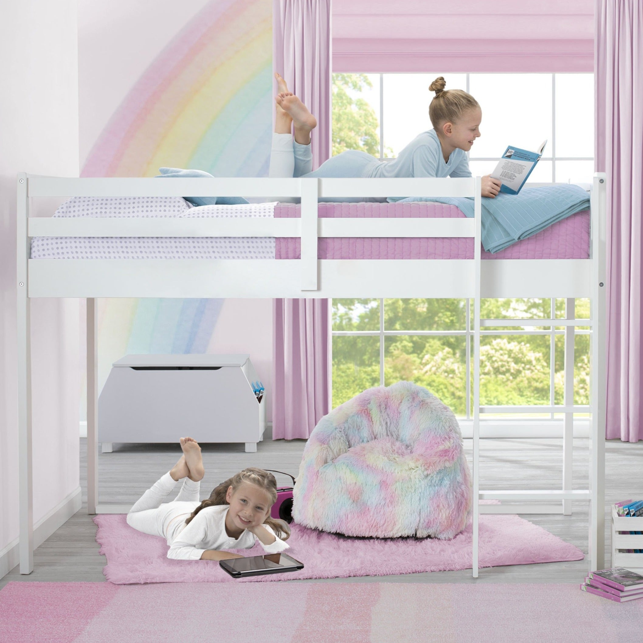 Space-Saving Twin Loft Bed with Safety Guardrail & Sturdy Ladder - Perfect for Kids' Bedrooms, Dorm Rooms & Small Apartments