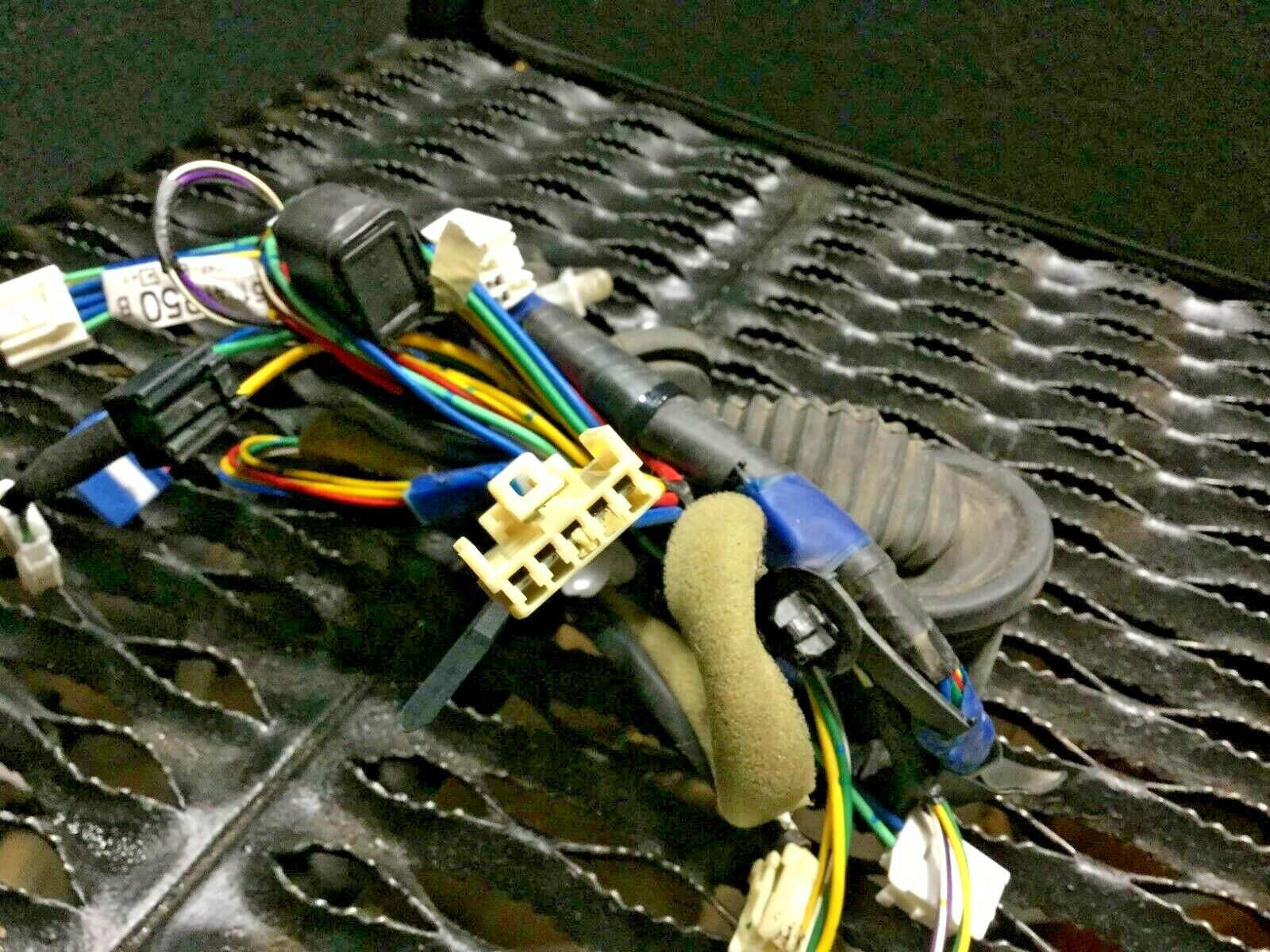 2004-2009 Toyota Prius Right Front Passenger Door Wire Harness - OEM Replacement Part for Electrical System Repair | Perfect for DIY Fixes & Auto Shop Installations