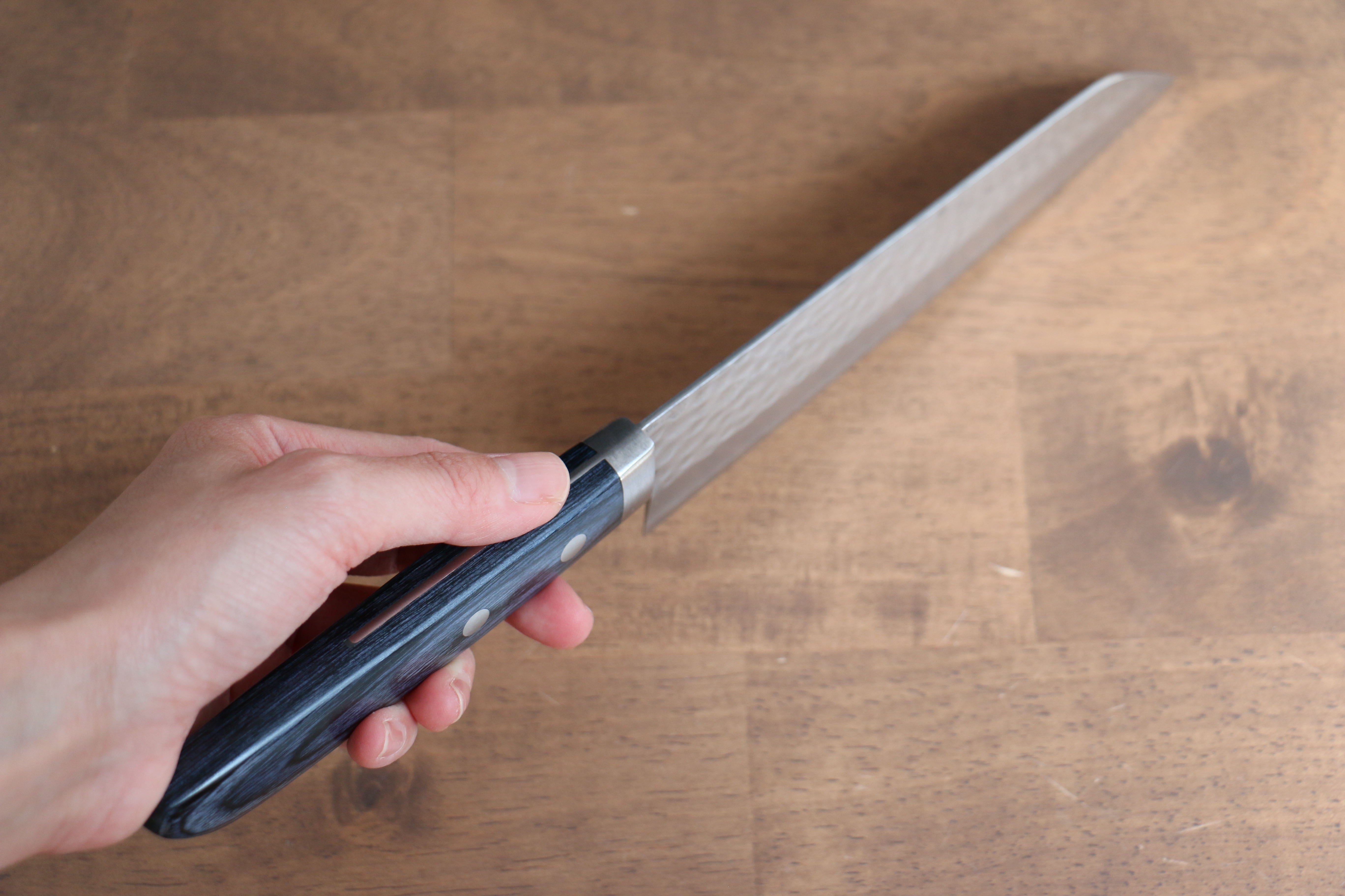 Premium Kunihira Kokuryu VG10 Hammered Damascus Santoku Knife 170mm - Navy Blue Pakkawood Handle - Japanese Kitchen Knife for Slicing, Dicing & Chopping Vegetables, Meat & Fish