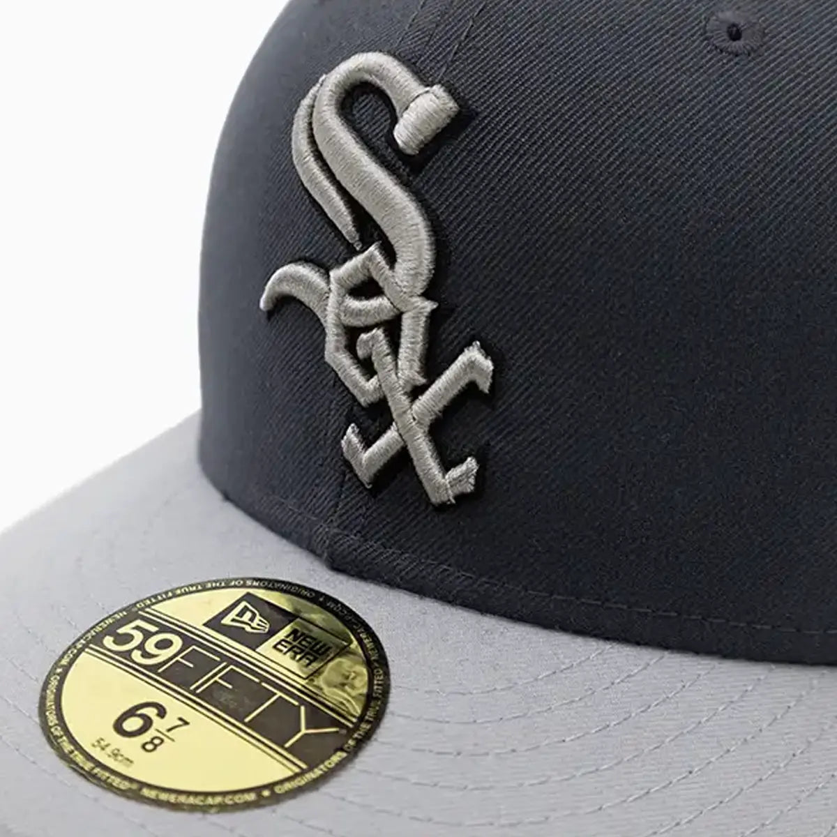 Chicago White Sox MLB 59FIFTY Fitted Hat - Official New Era Baseball Cap for Men & Women - Perfect for Games, Collecting & Streetwear Fashion