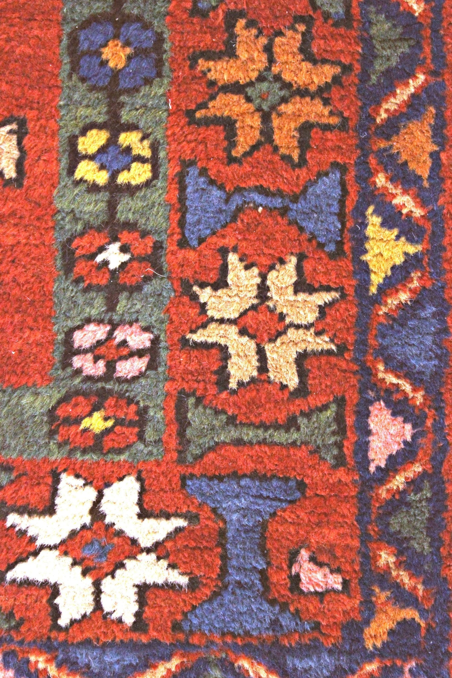 Authentic Antique Heriz Handwoven Tribal Rug - J69860 - Perfect for Boho Home Decor, Living Room, Bedroom & Office